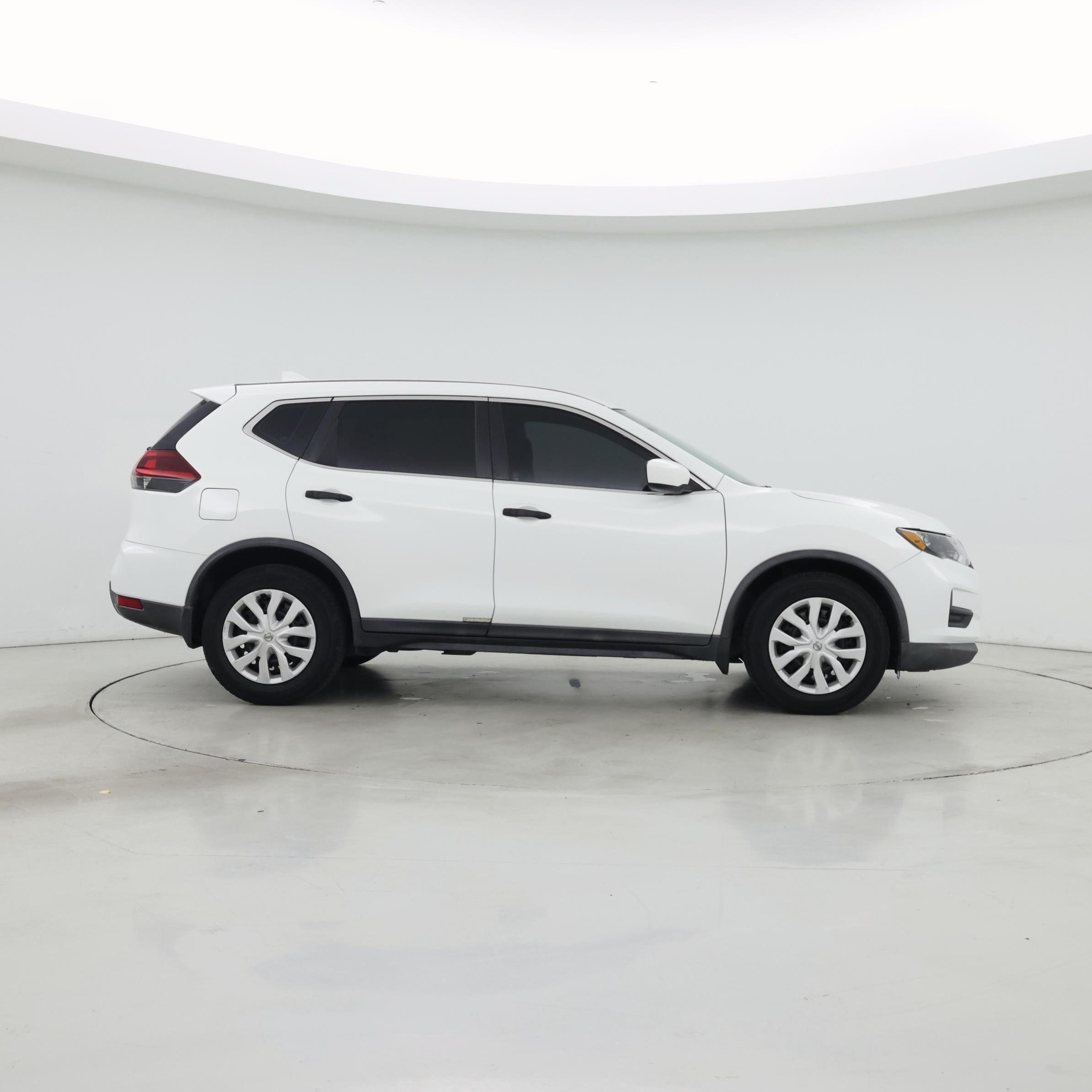 Thumbnail: 2018 Nissan Rogue - 7