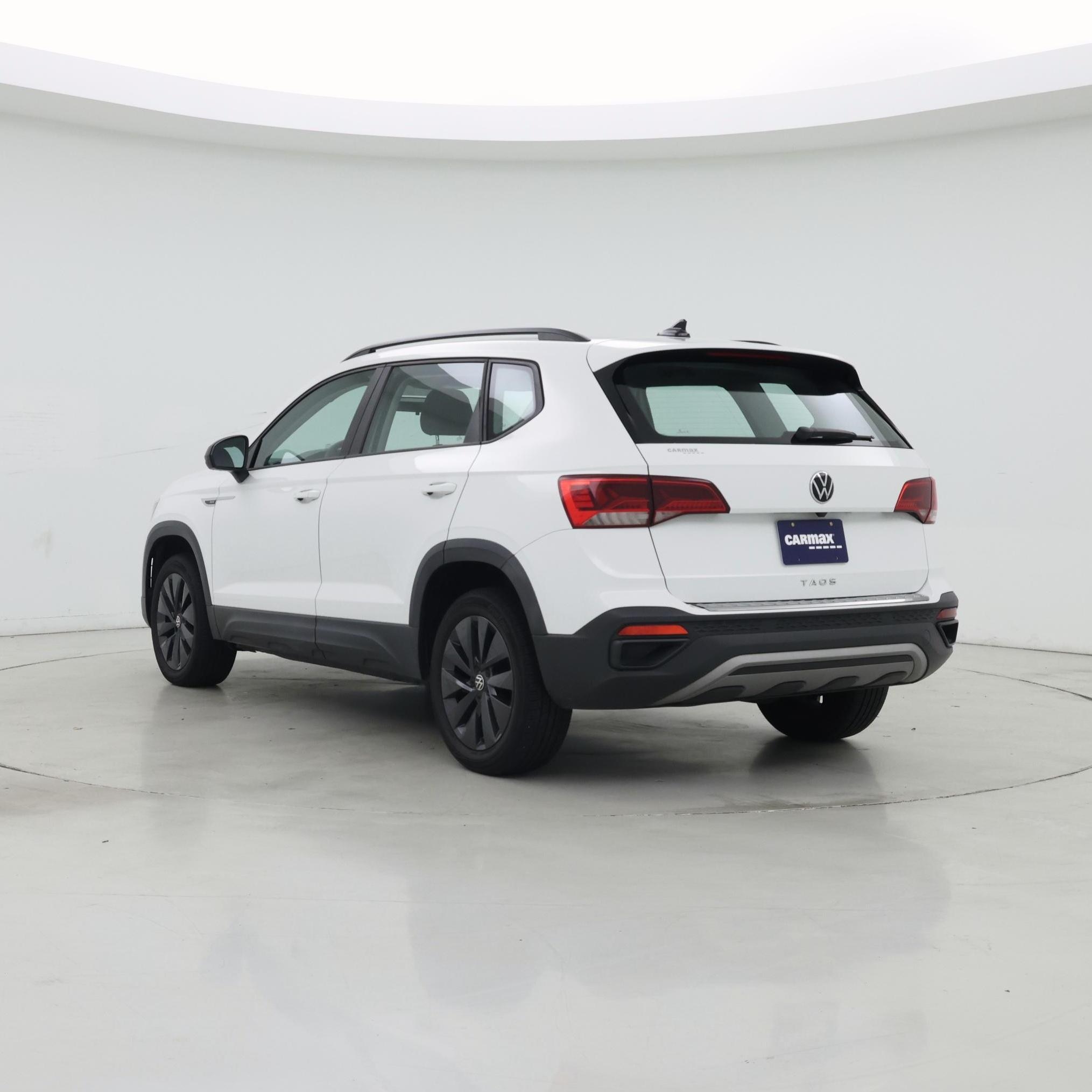 Thumbnail: 2022 Volkswagen Taos - 2