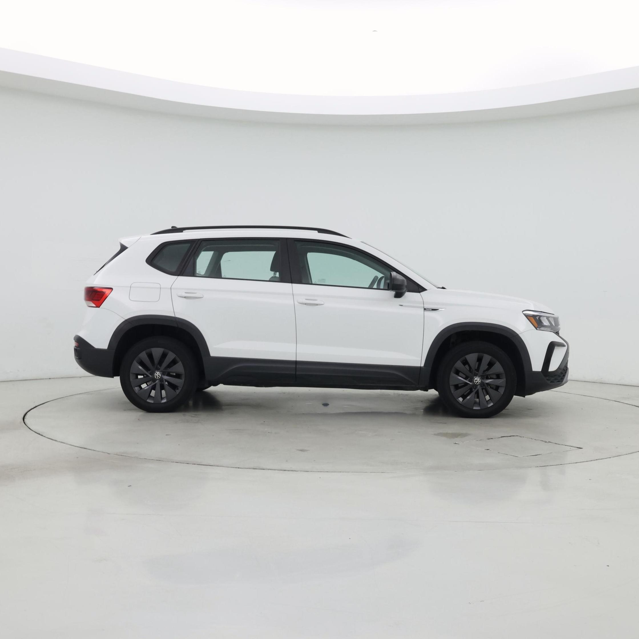Thumbnail: 2022 Volkswagen Taos - 7