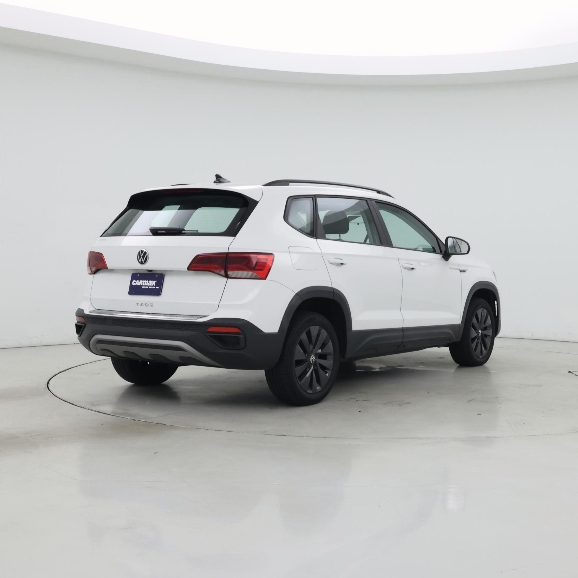 Thumbnail: 2022 Volkswagen Taos - 8