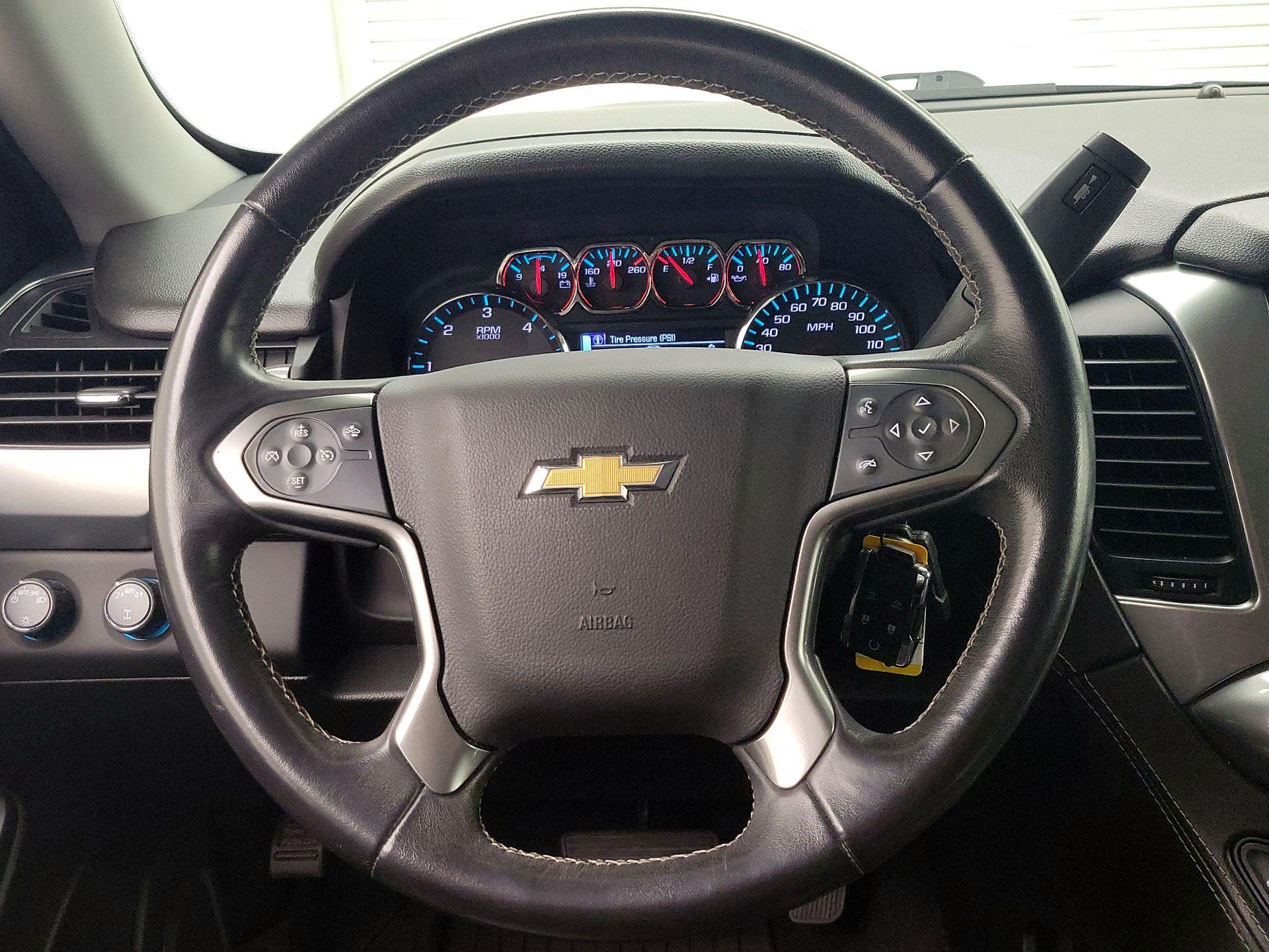 Thumbnail: 2019 Chevrolet Suburban - 10