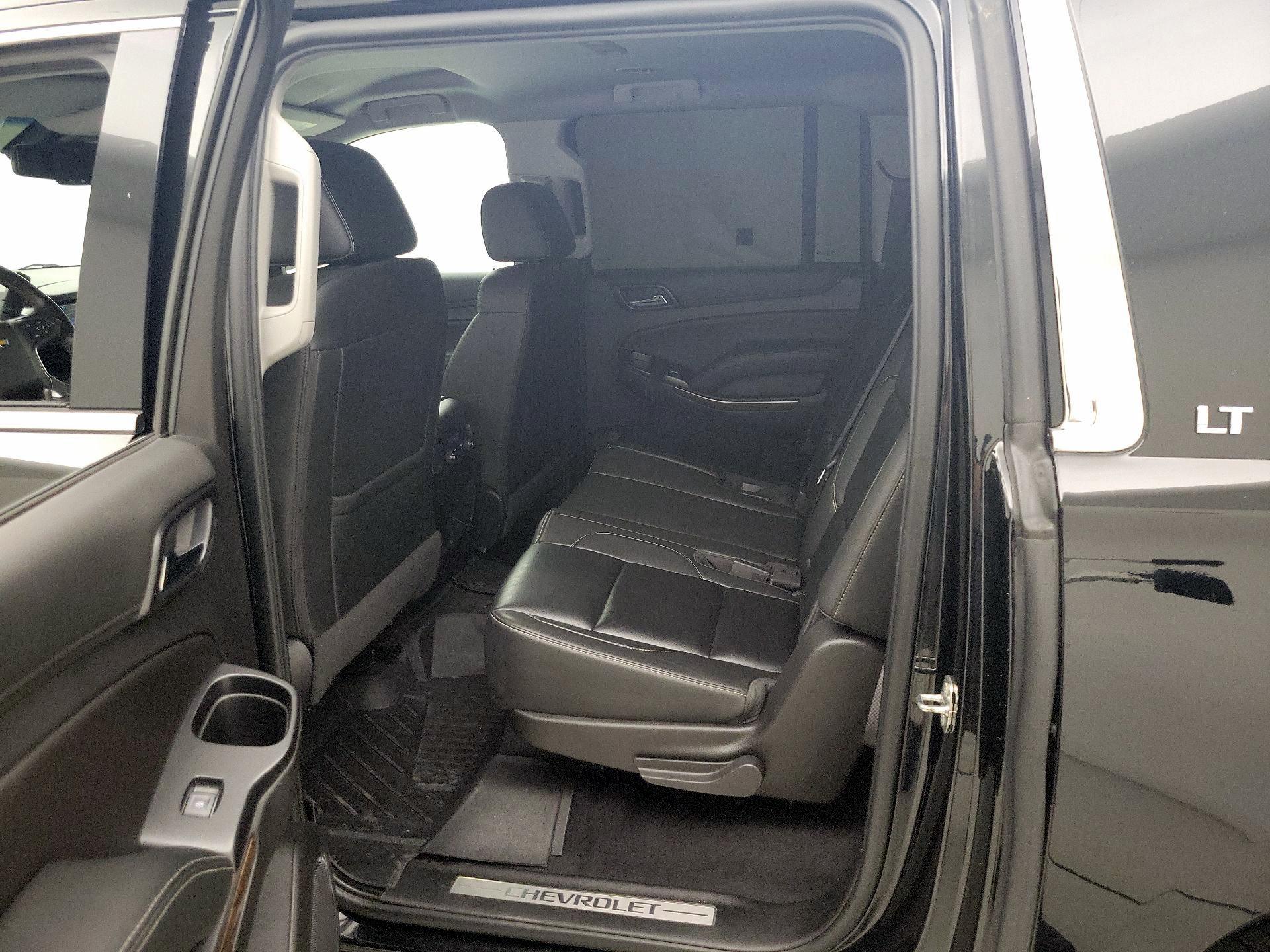 Thumbnail: 2019 Chevrolet Suburban - 20