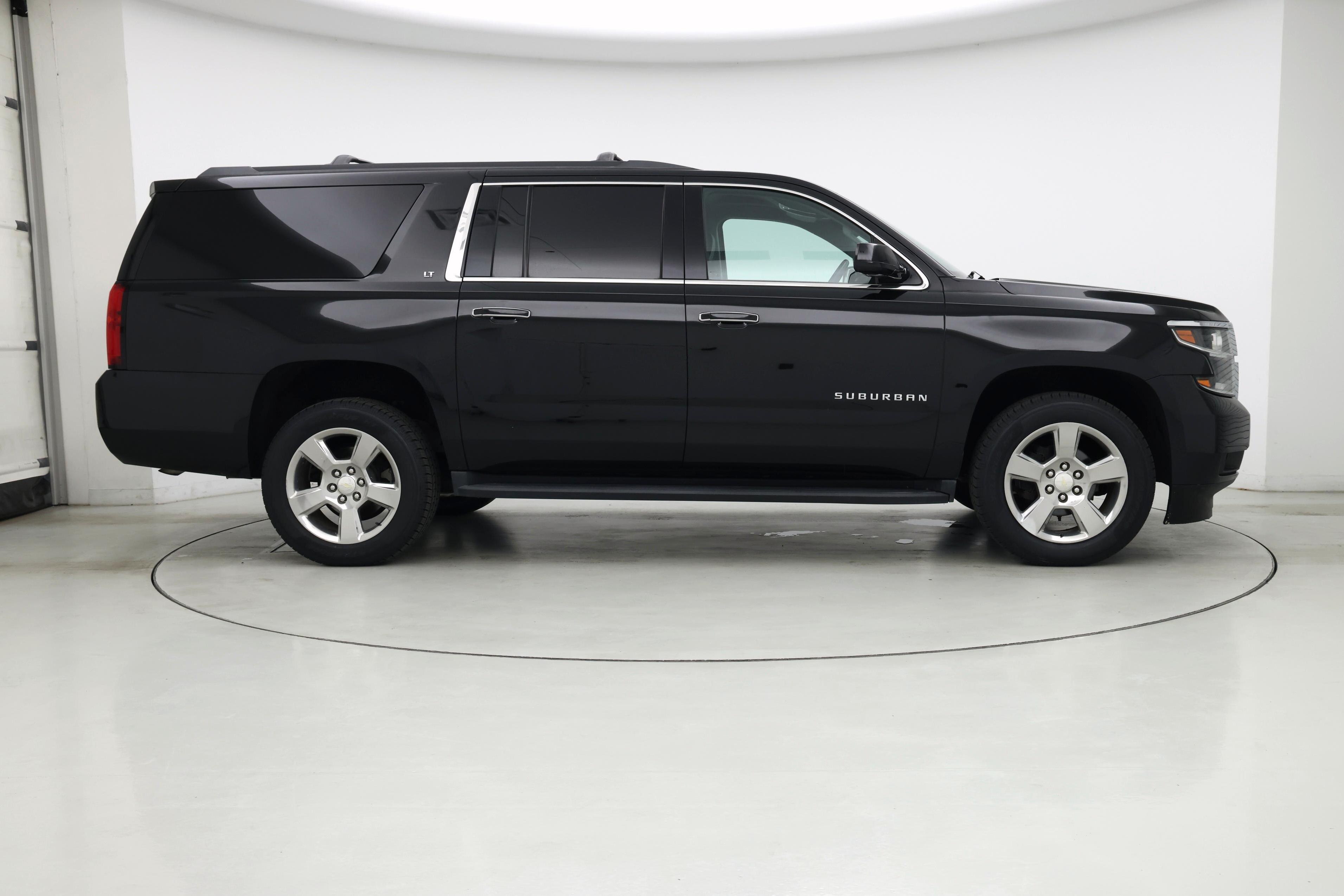 Thumbnail: 2019 Chevrolet Suburban - 7