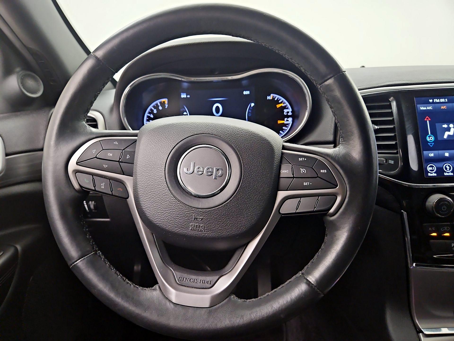 Thumbnail: 2019 Jeep Grand Cherokee - 10