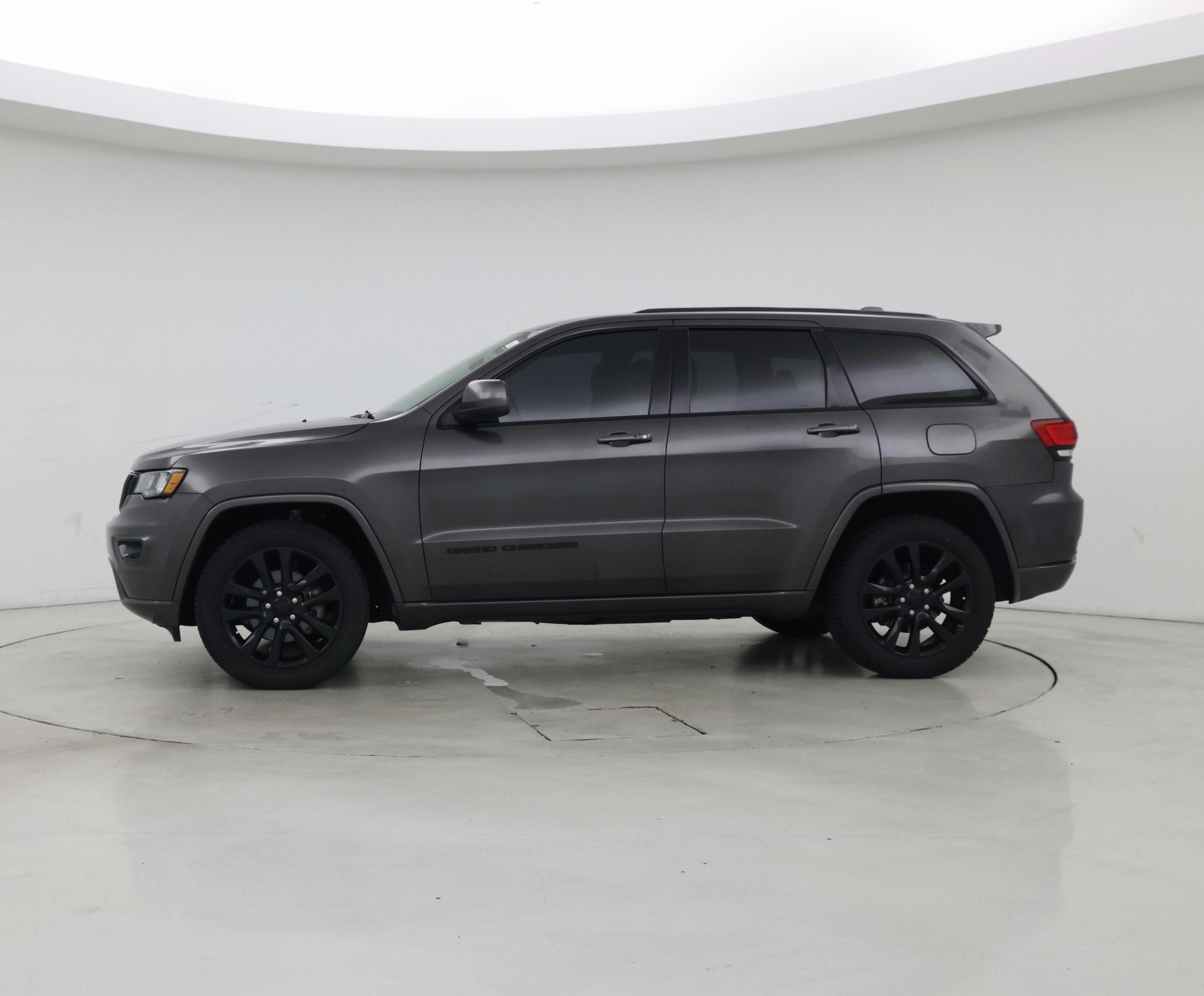 Thumbnail: 2019 Jeep Grand Cherokee - 3