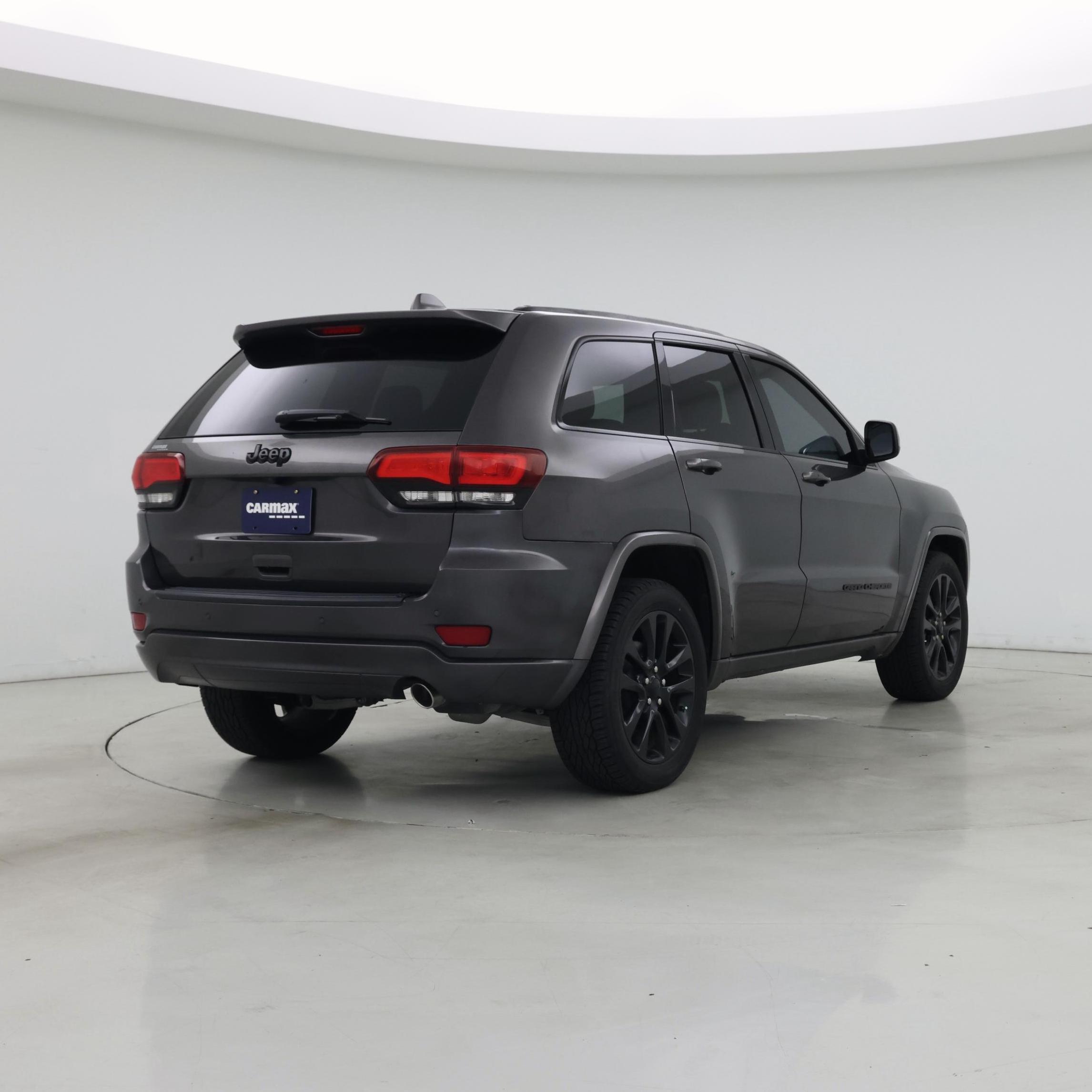 Thumbnail: 2019 Jeep Grand Cherokee - 8