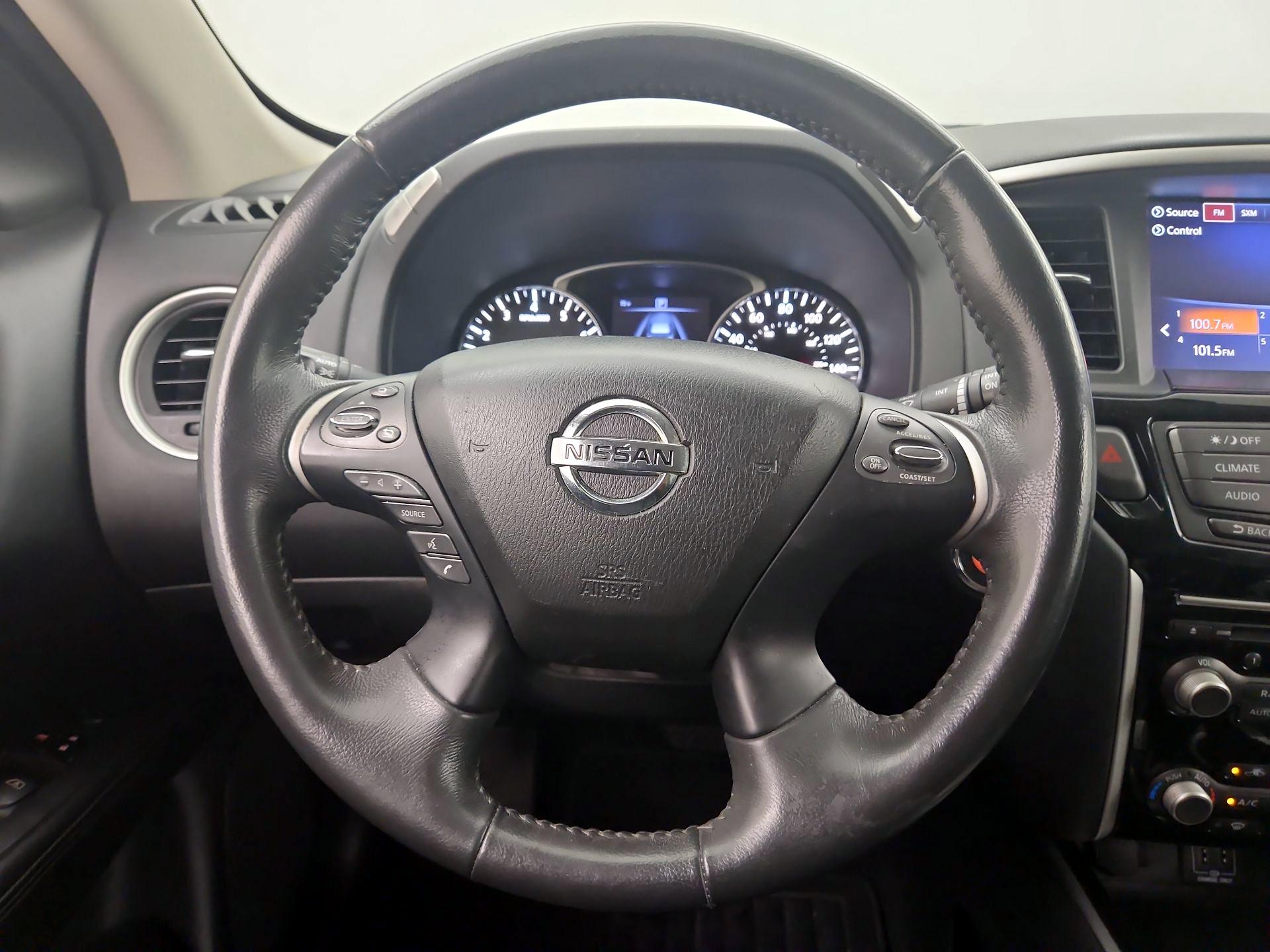 Thumbnail: 2018 Nissan Pathfinder - 10