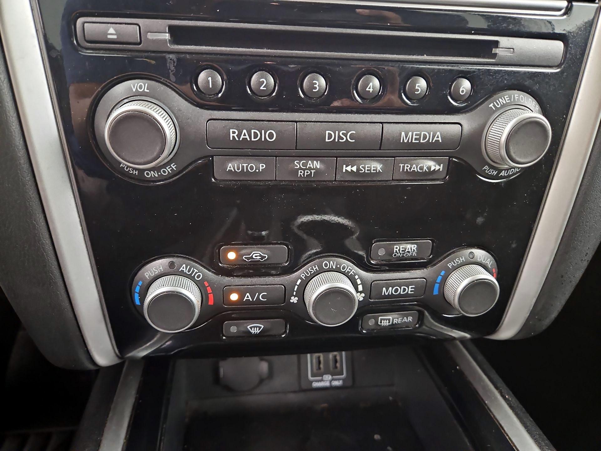 Thumbnail: 2018 Nissan Pathfinder - 16