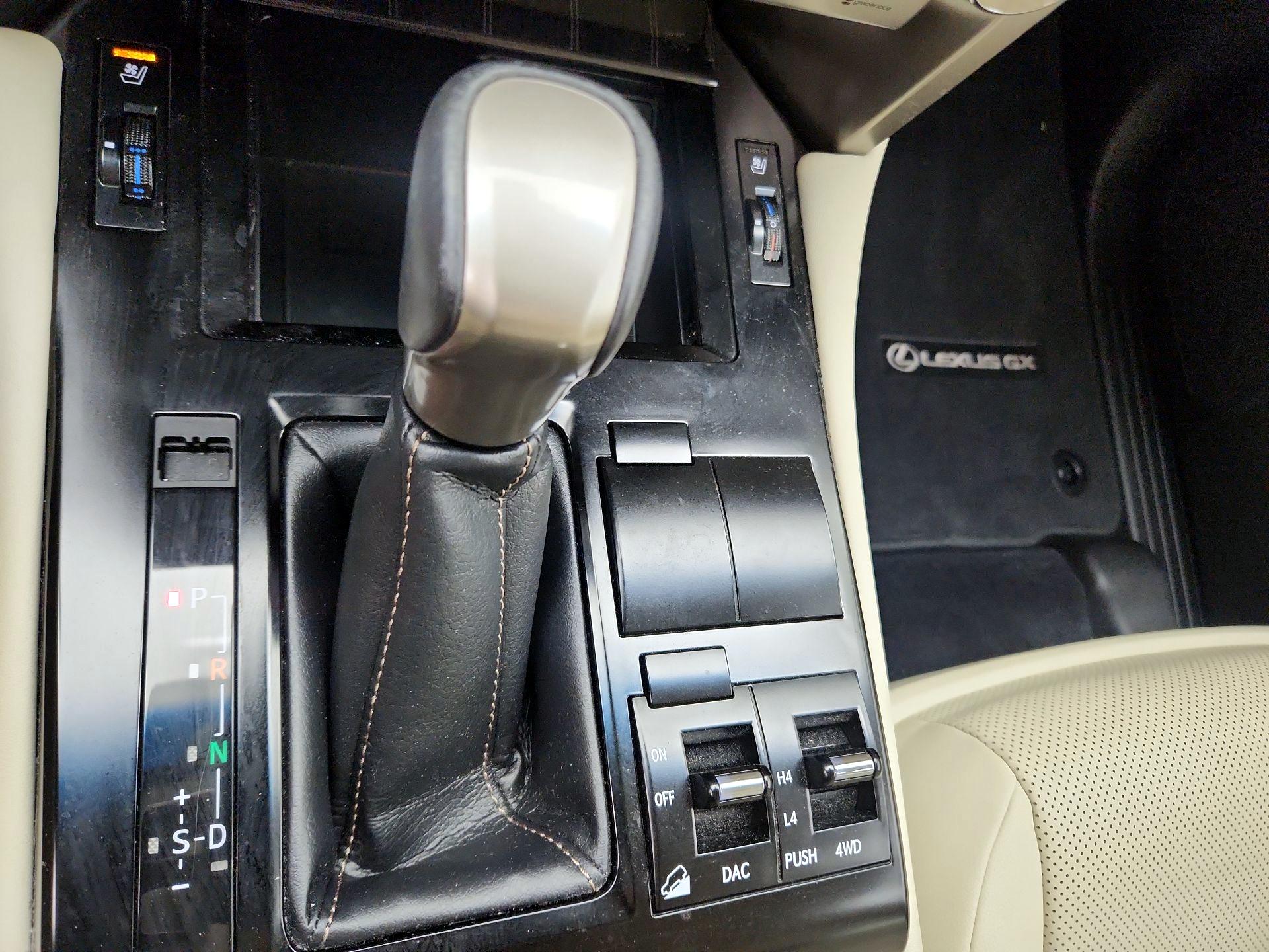 Thumbnail: 2021 Lexus GX - 18