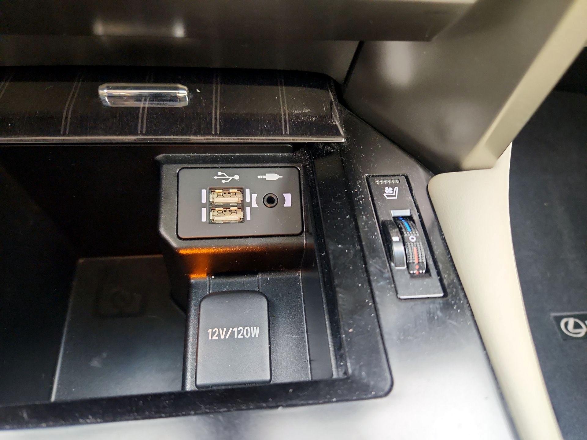 Thumbnail: 2021 Lexus GX - 19