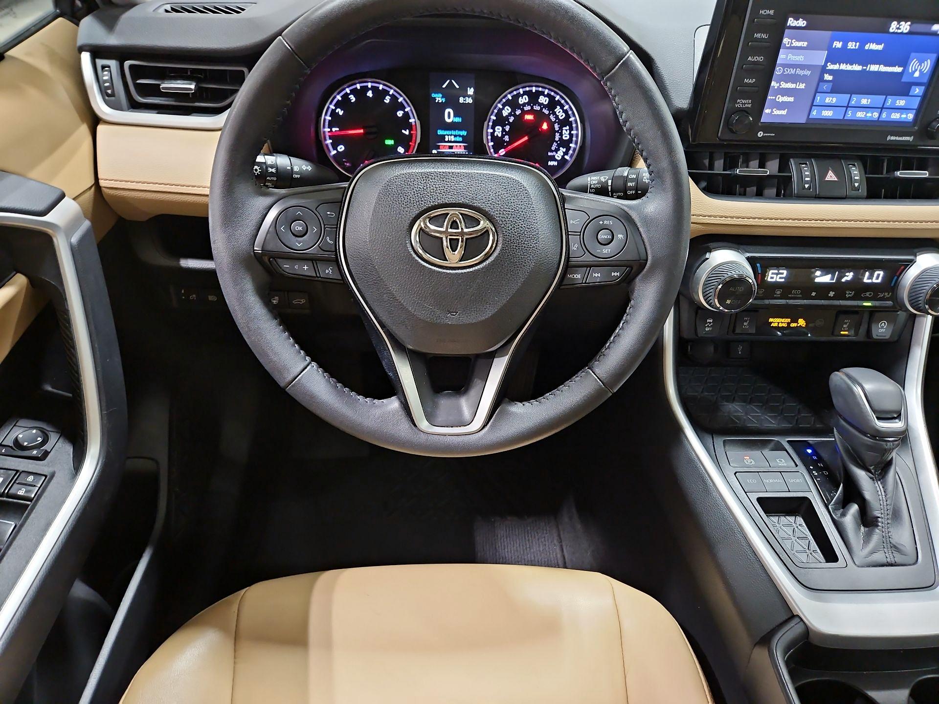 Thumbnail: 2021 Toyota RAV4 - 10
