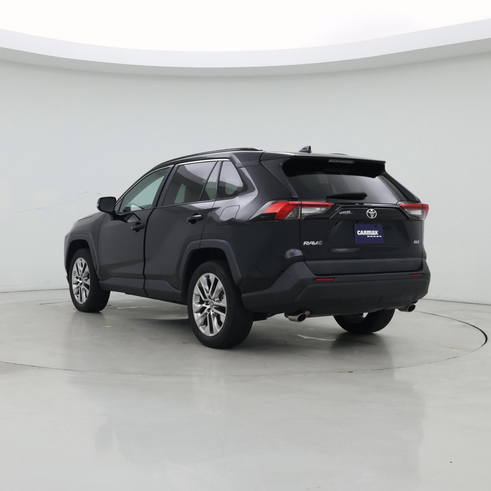 Thumbnail: 2021 Toyota RAV4 - 2