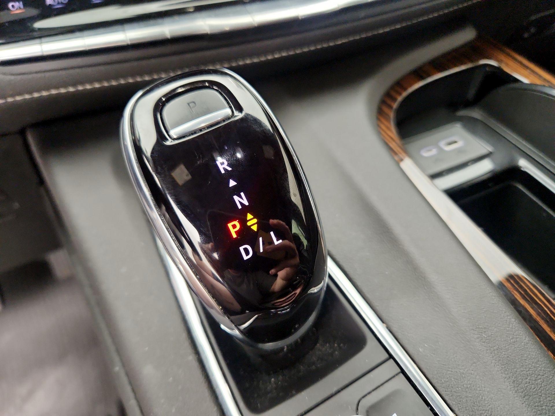 Thumbnail: 2023 Cadillac Escalade - 18