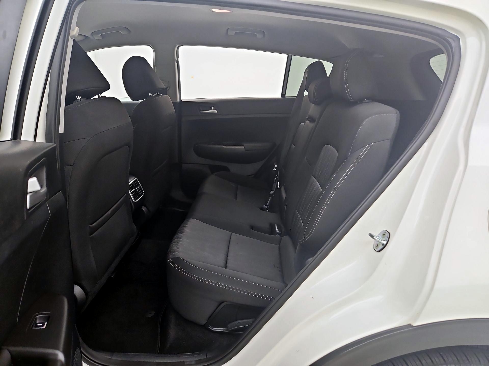 Thumbnail: 2020 Kia Sportage - 19
