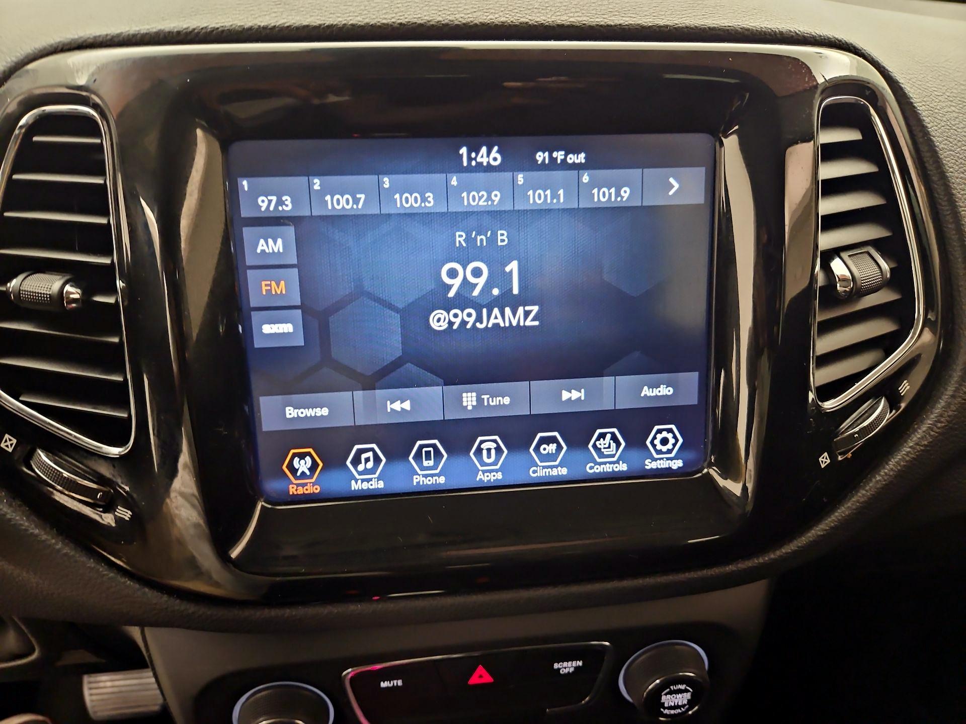 Thumbnail: 2020 Jeep Compass - 15