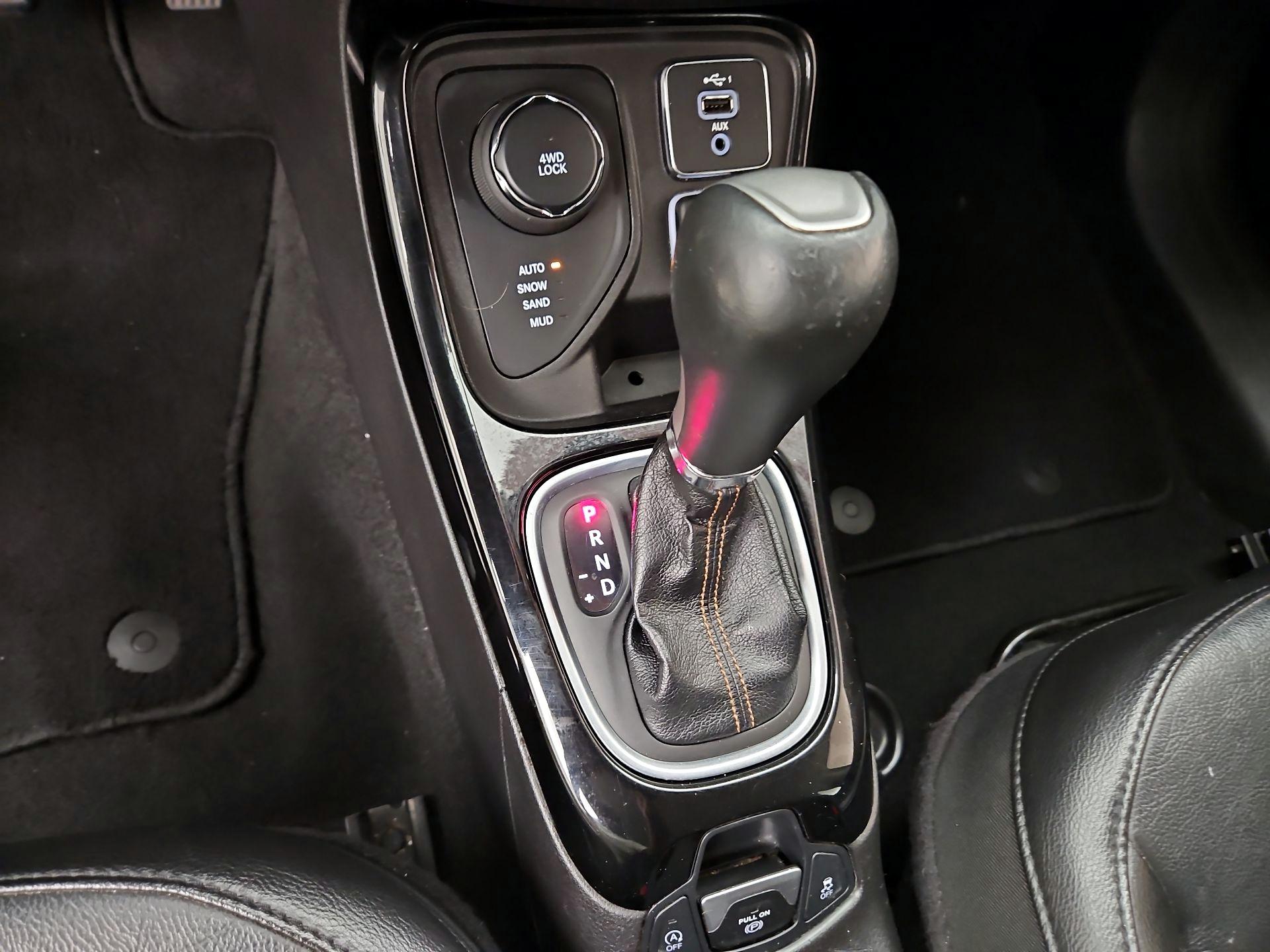 Thumbnail: 2020 Jeep Compass - 17