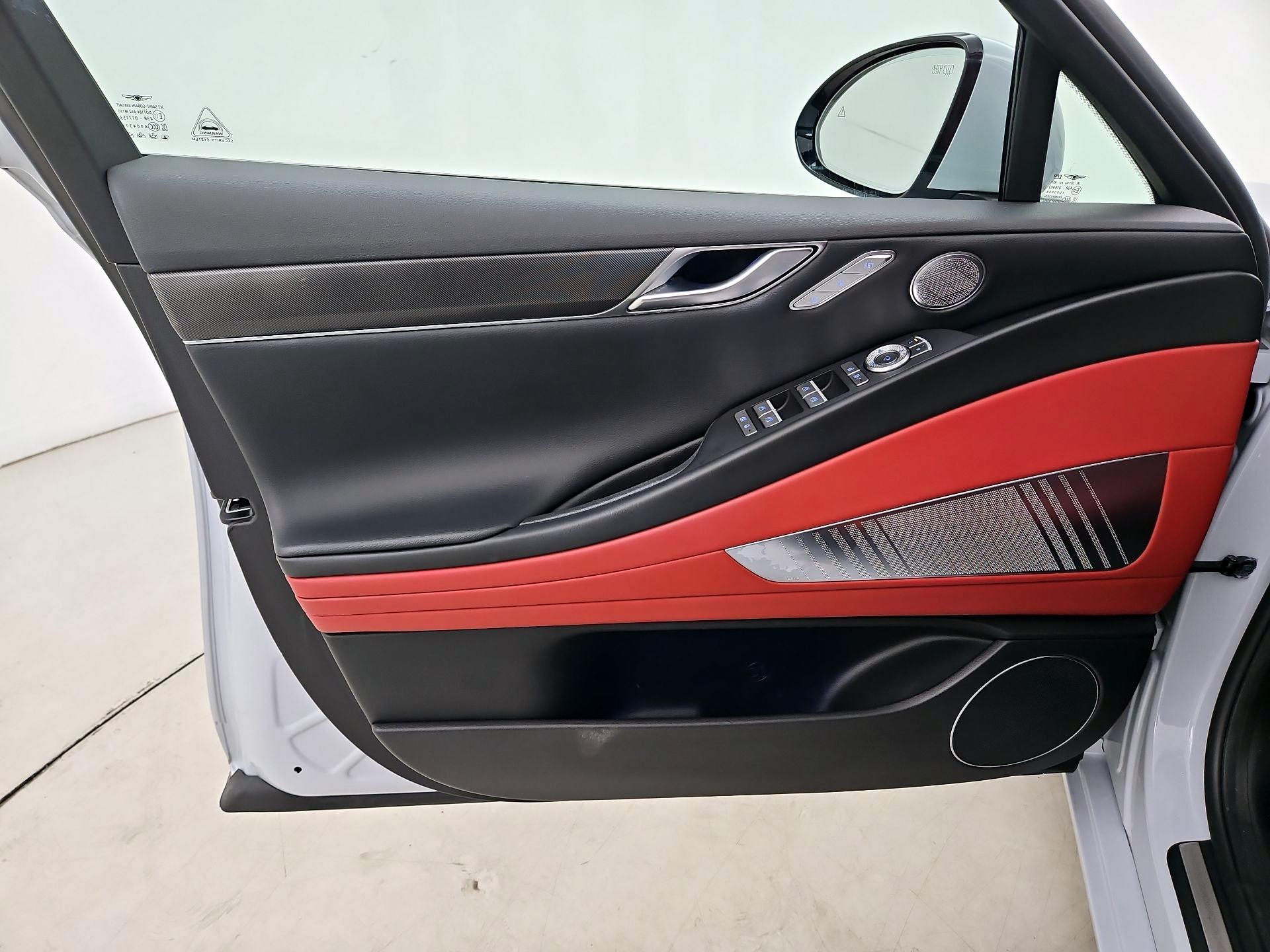 Thumbnail: 2023 Genesis G80 - 12