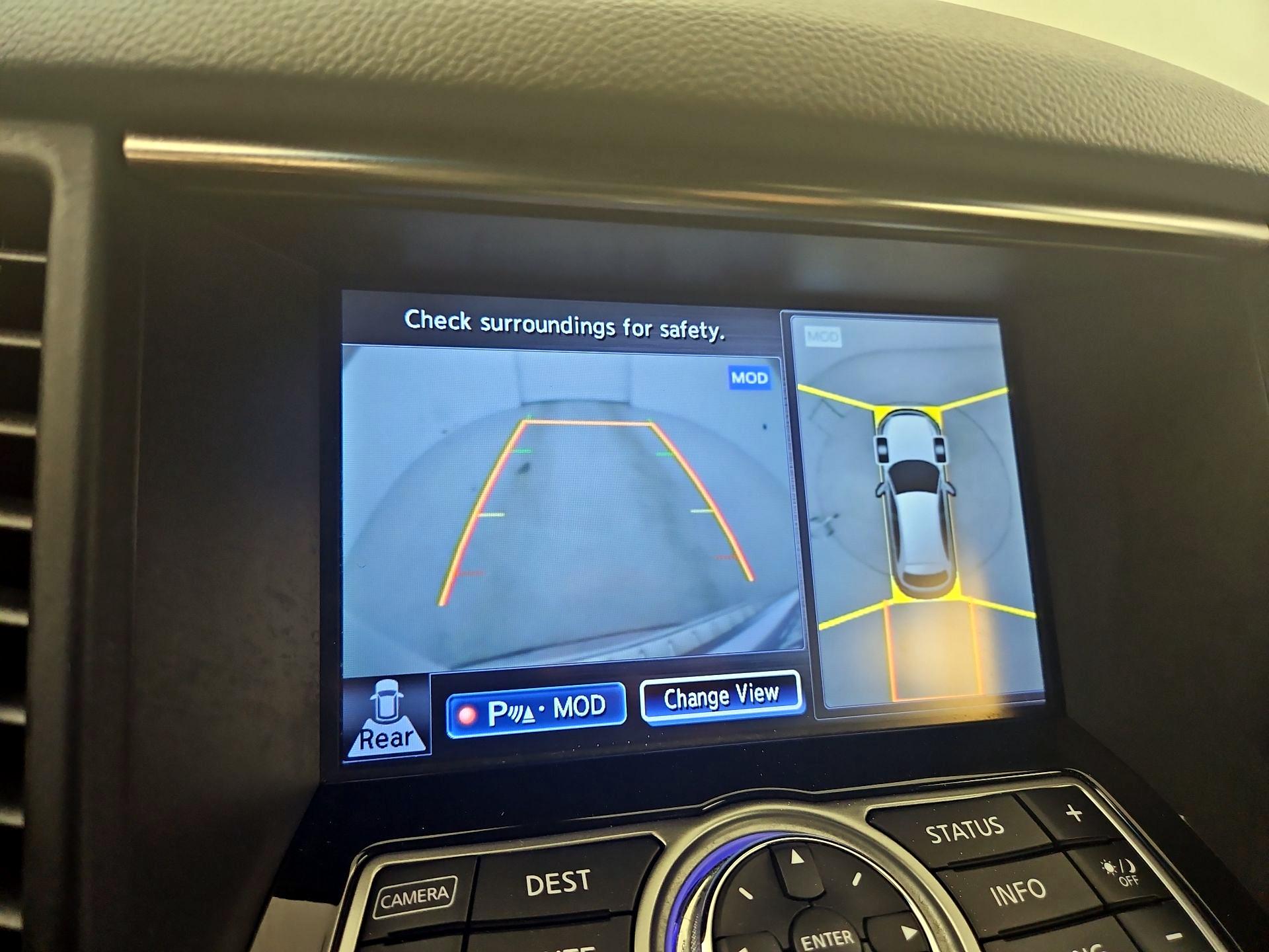 Thumbnail: 2015 INFINITI QX70 - 15