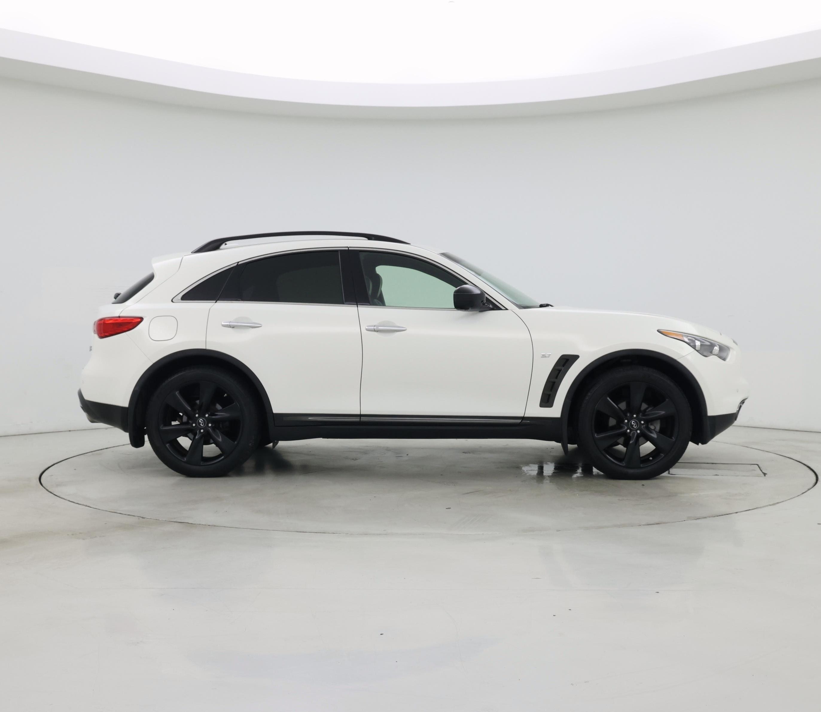 Thumbnail: 2015 INFINITI QX70 - 7