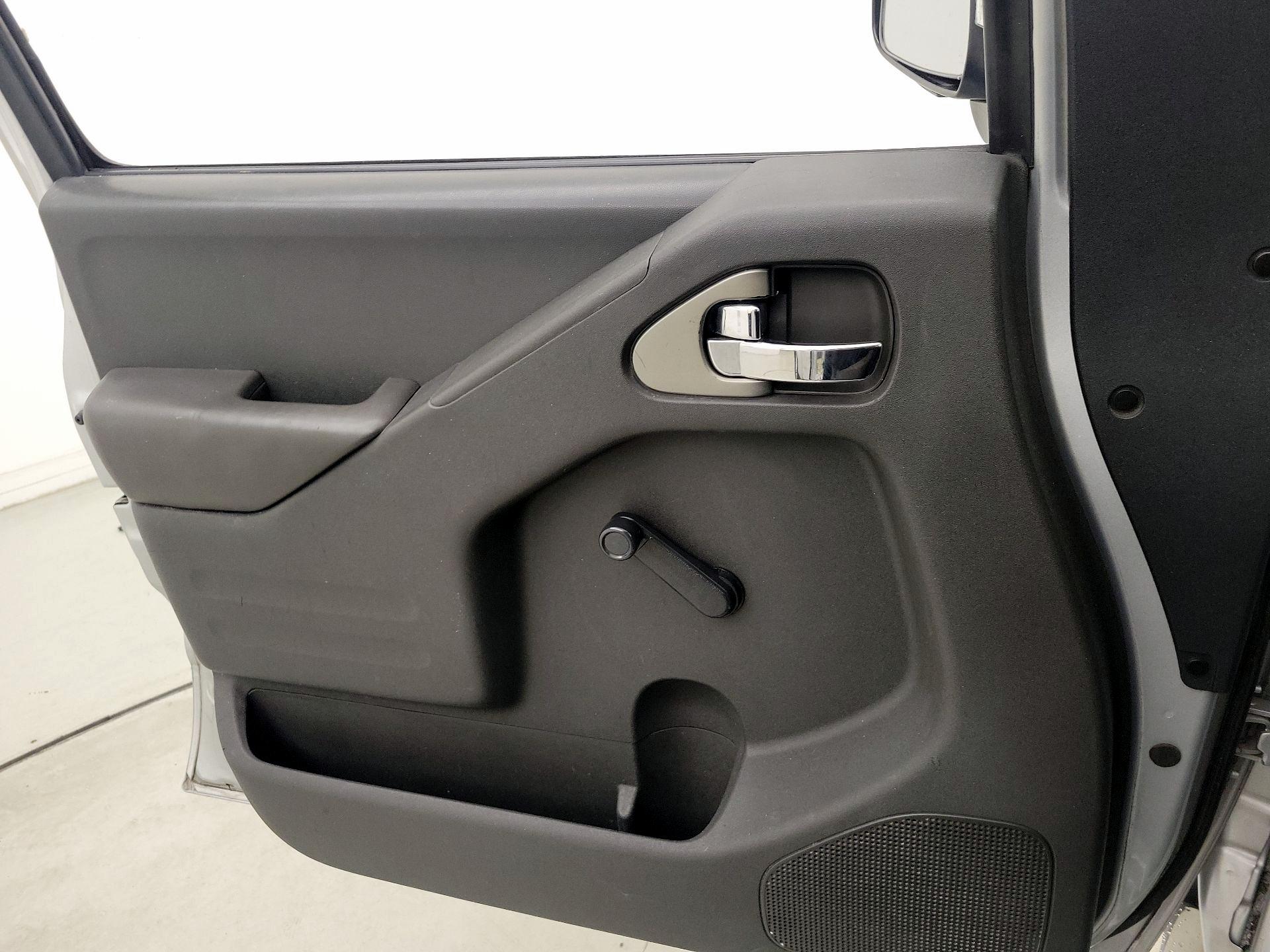 Thumbnail: 2018 Nissan Frontier - 12