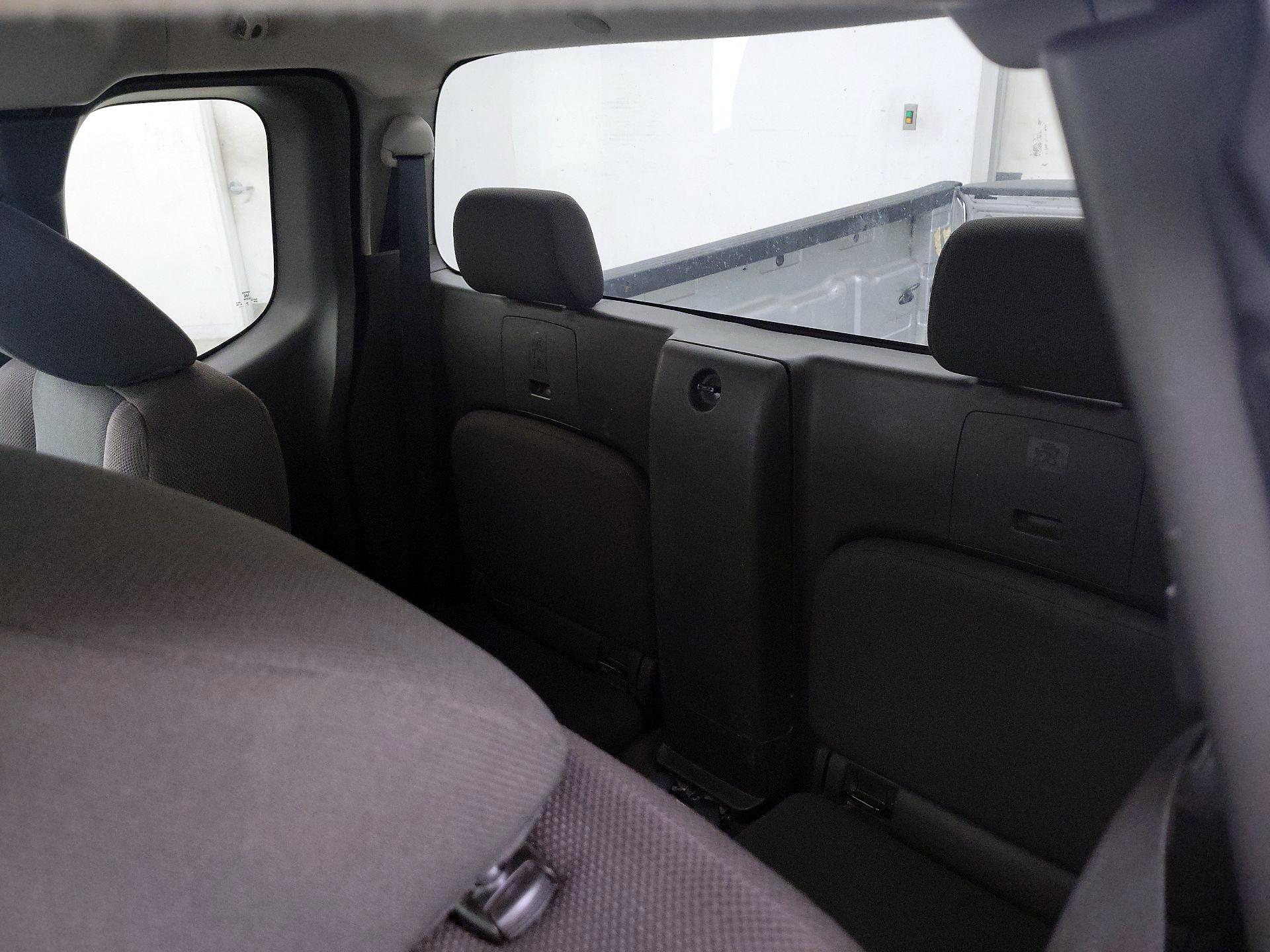 Thumbnail: 2018 Nissan Frontier - 19