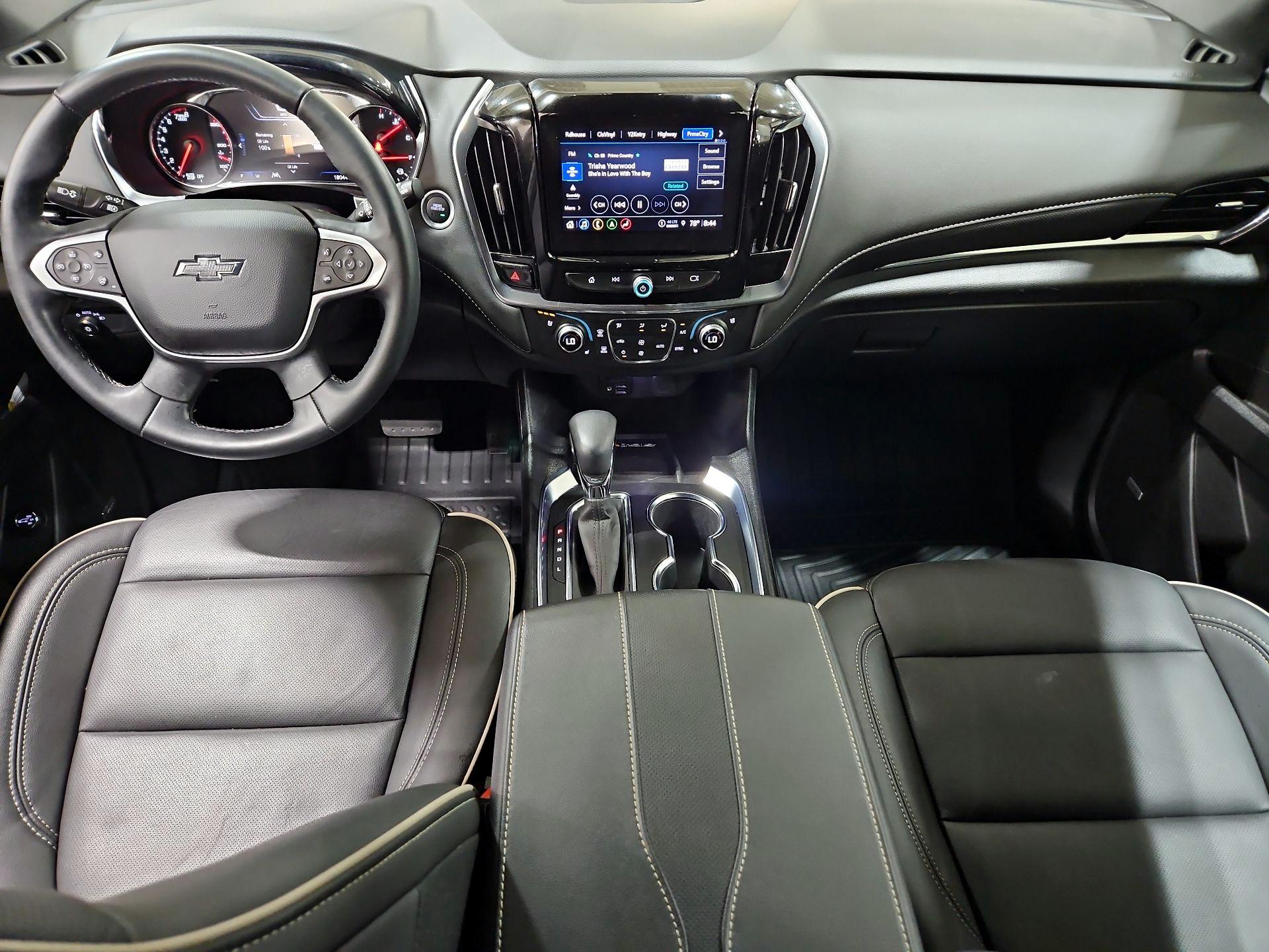 Thumbnail: 2023 Chevrolet Traverse - 9