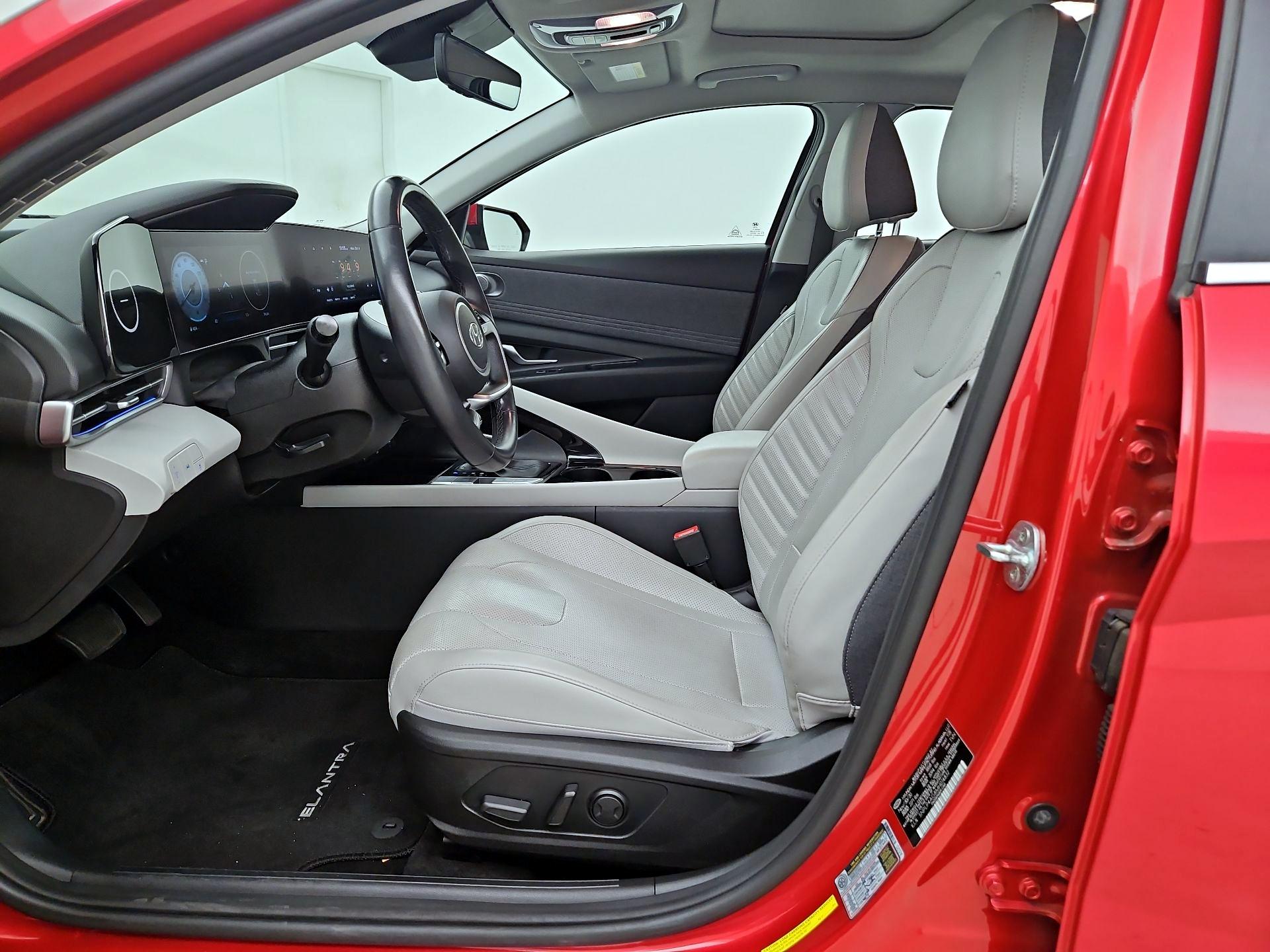 Thumbnail: 2021 Hyundai Elantra - 11