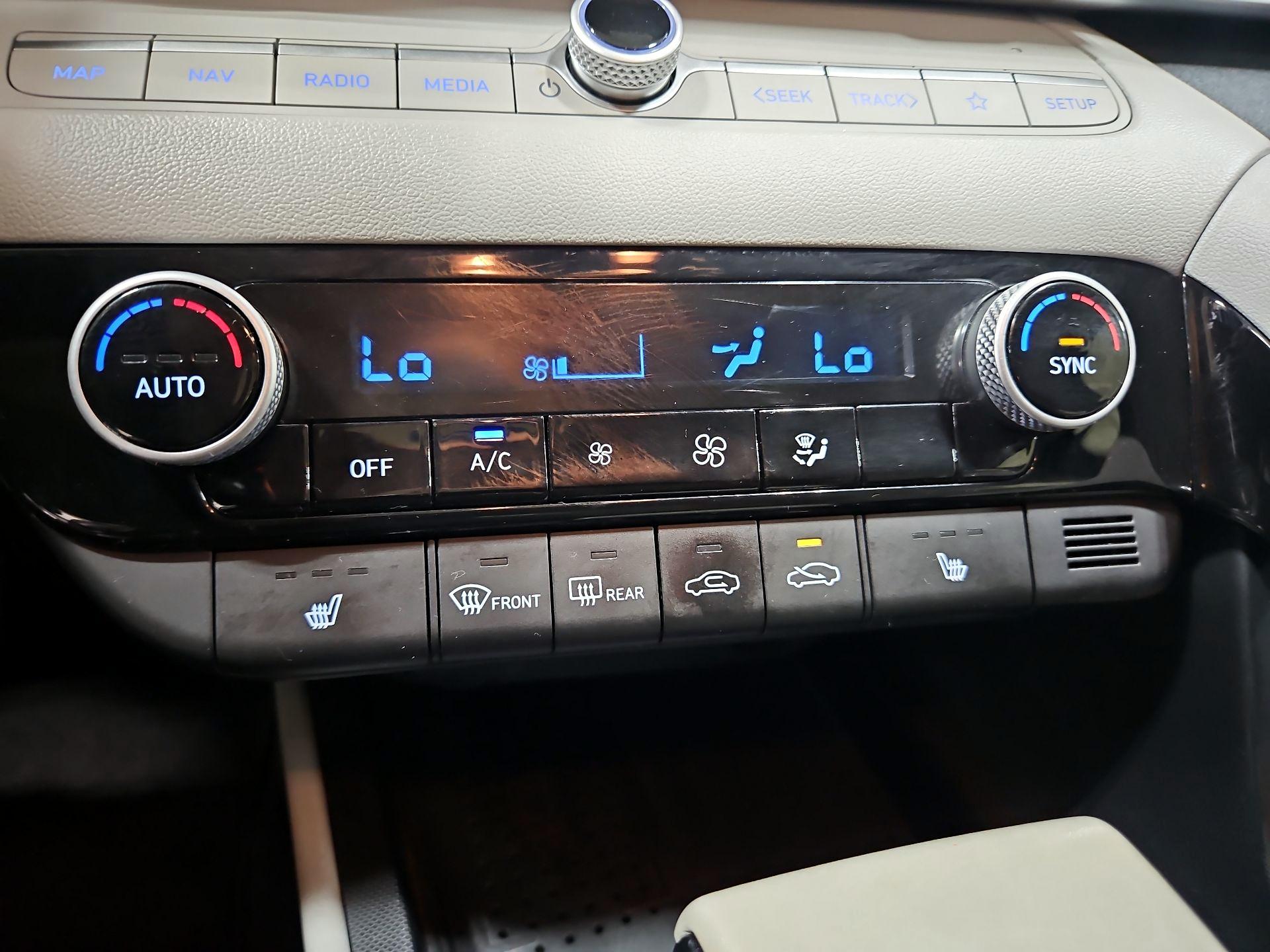 Thumbnail: 2021 Hyundai Elantra - 15