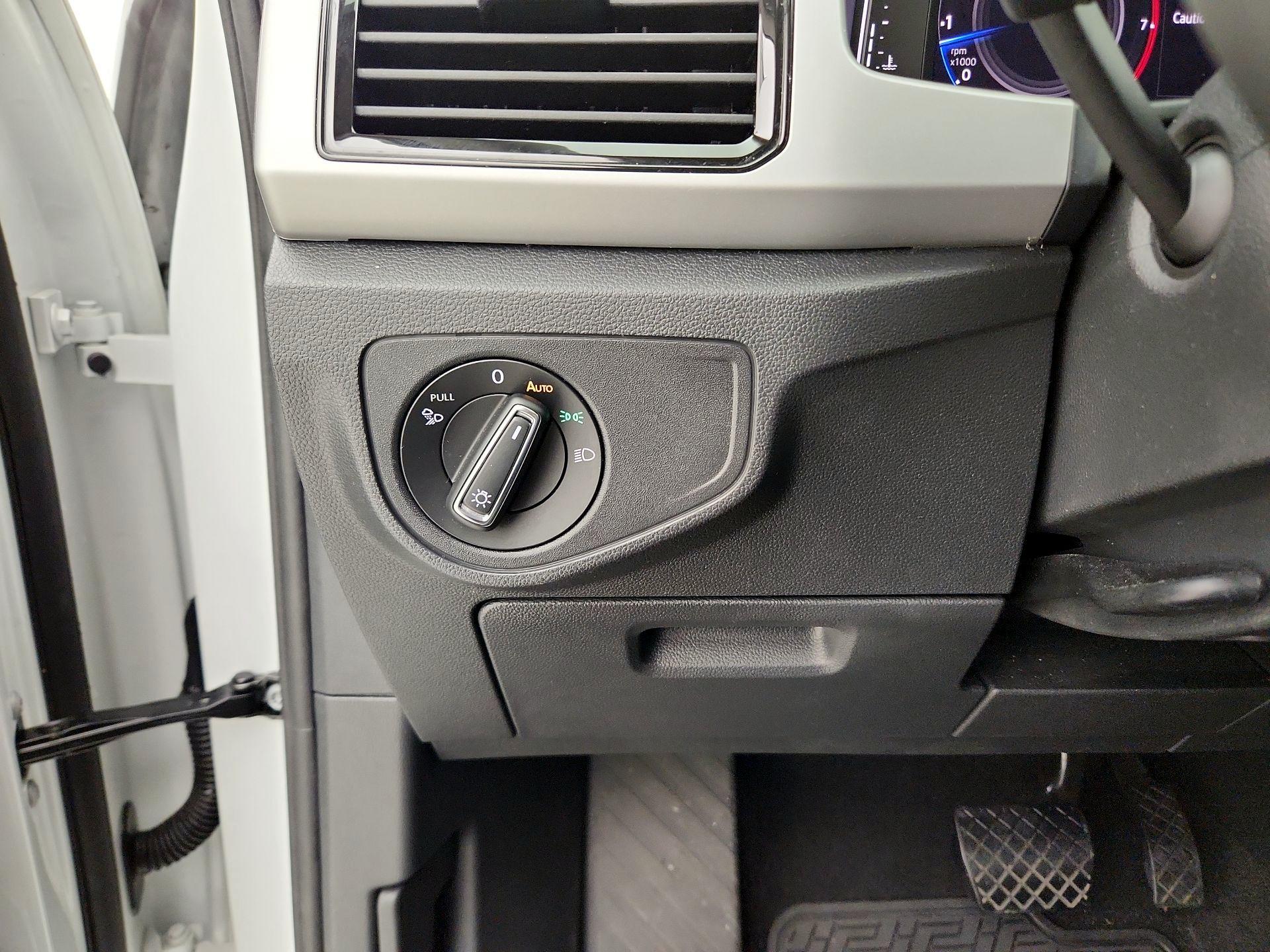 Thumbnail: 2023 Volkswagen Atlas - 13