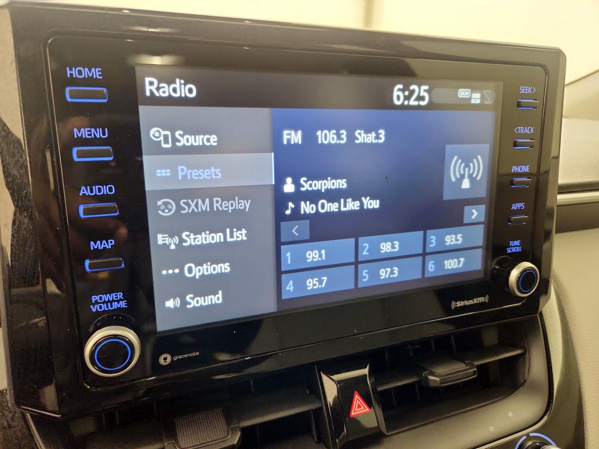 Thumbnail: 2022 Toyota Corolla Cross - 15