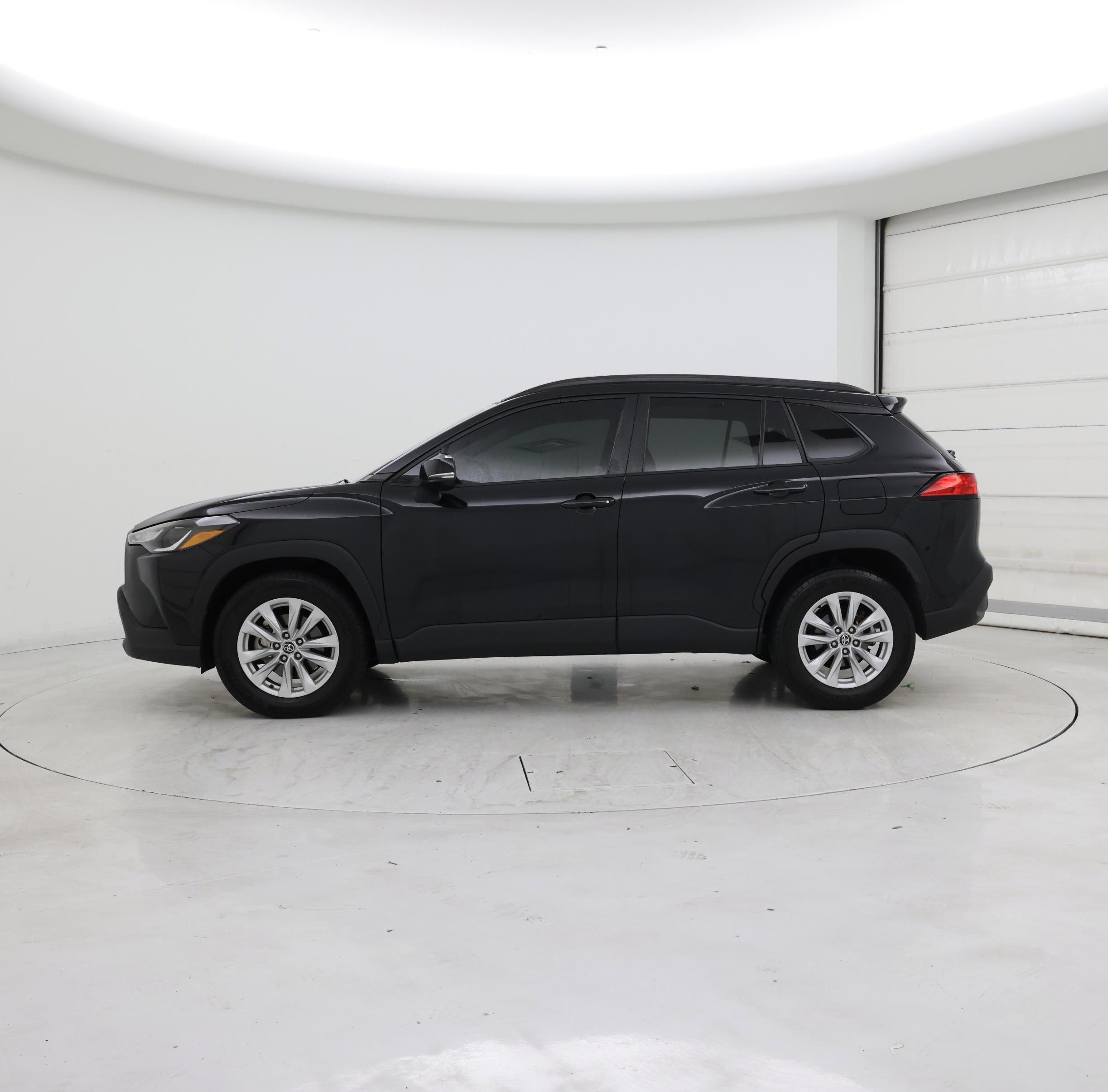 Thumbnail: 2022 Toyota Corolla Cross - 3