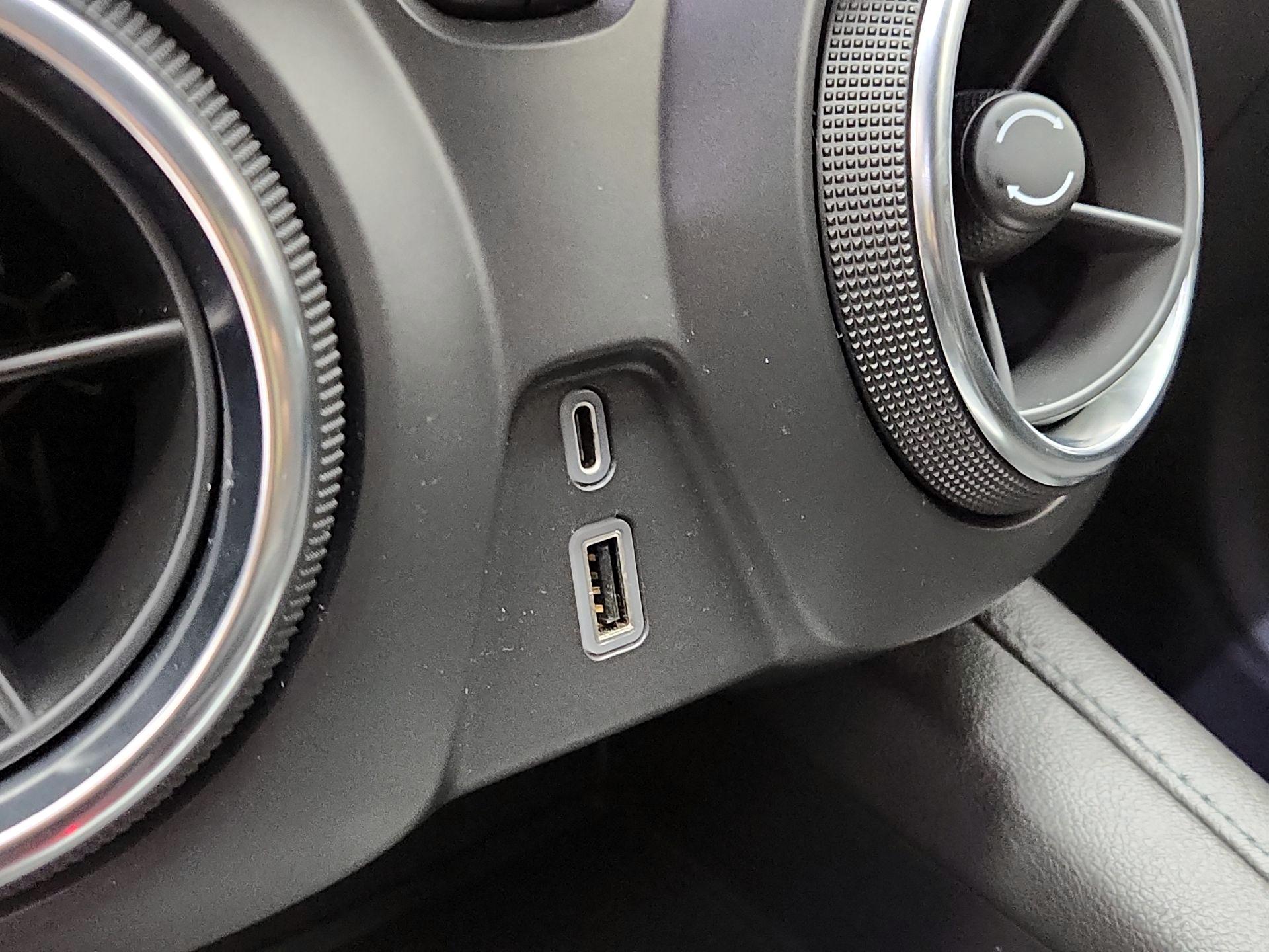 Thumbnail: 2021 Chevrolet Blazer - 18