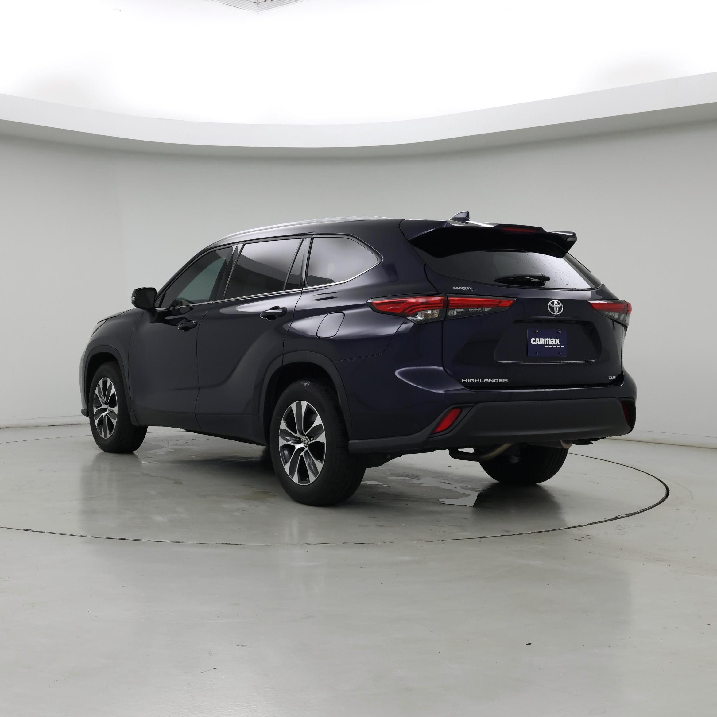 Thumbnail: 2022 Toyota Highlander - 2