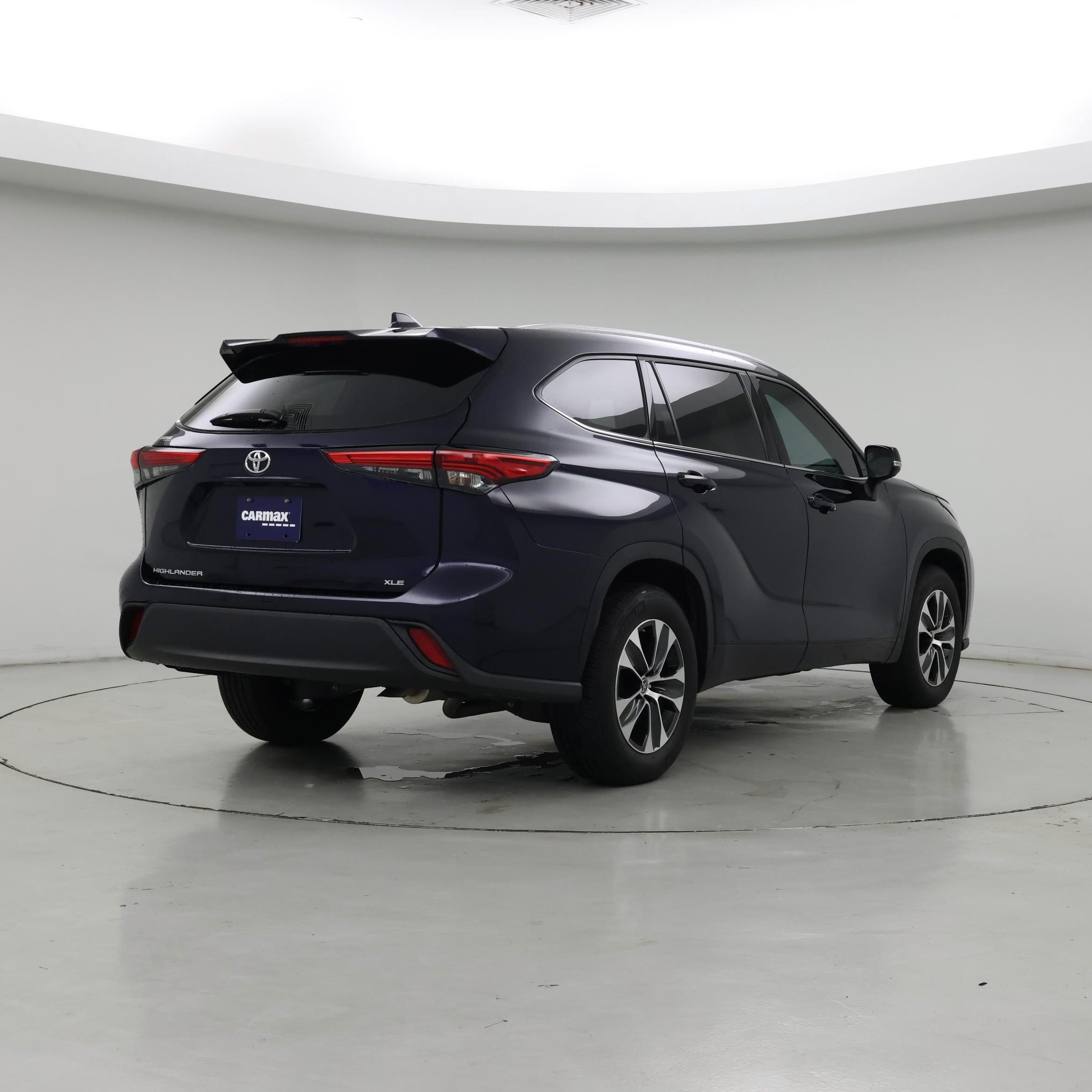 Thumbnail: 2022 Toyota Highlander - 8