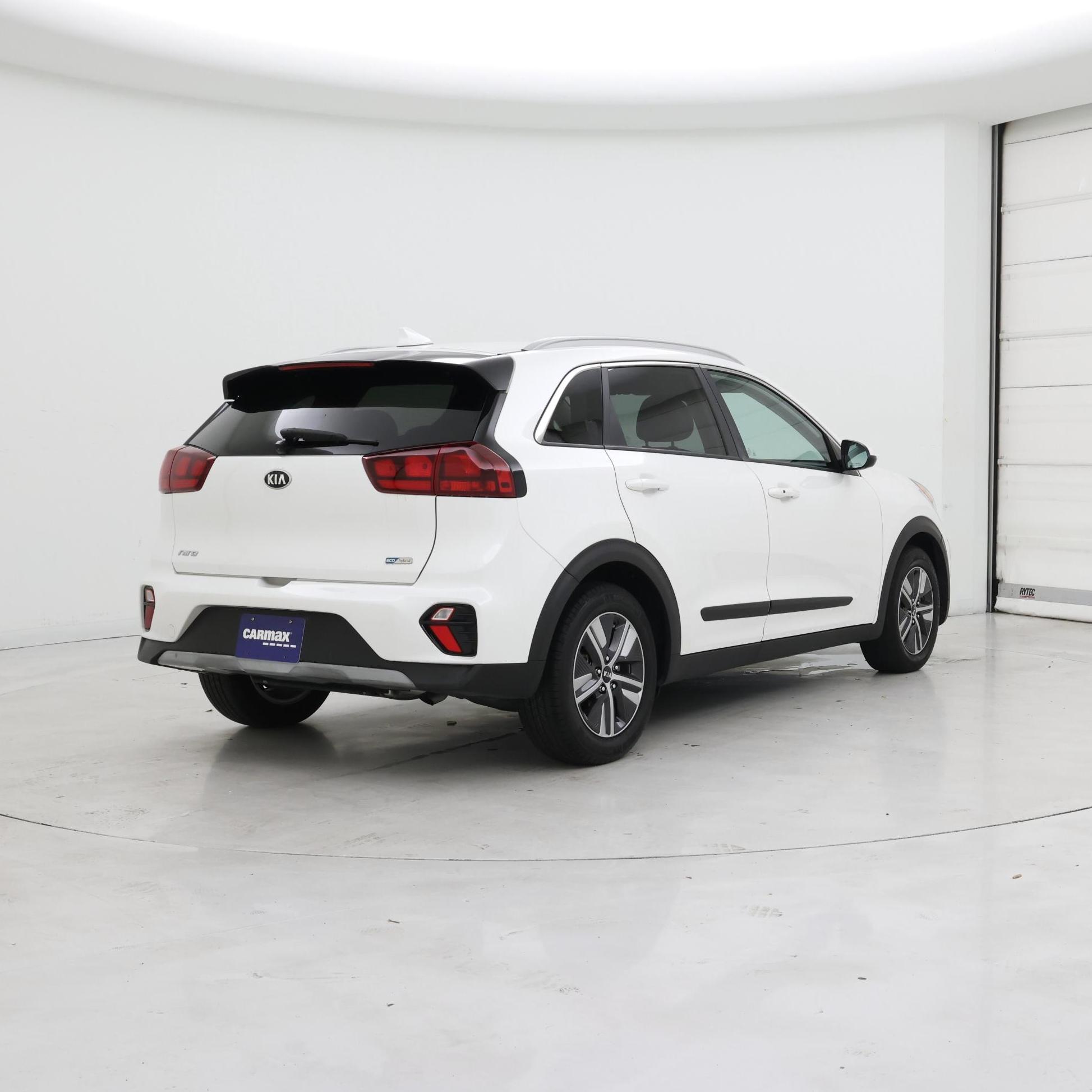 Thumbnail: 2020 Kia Niro - 8