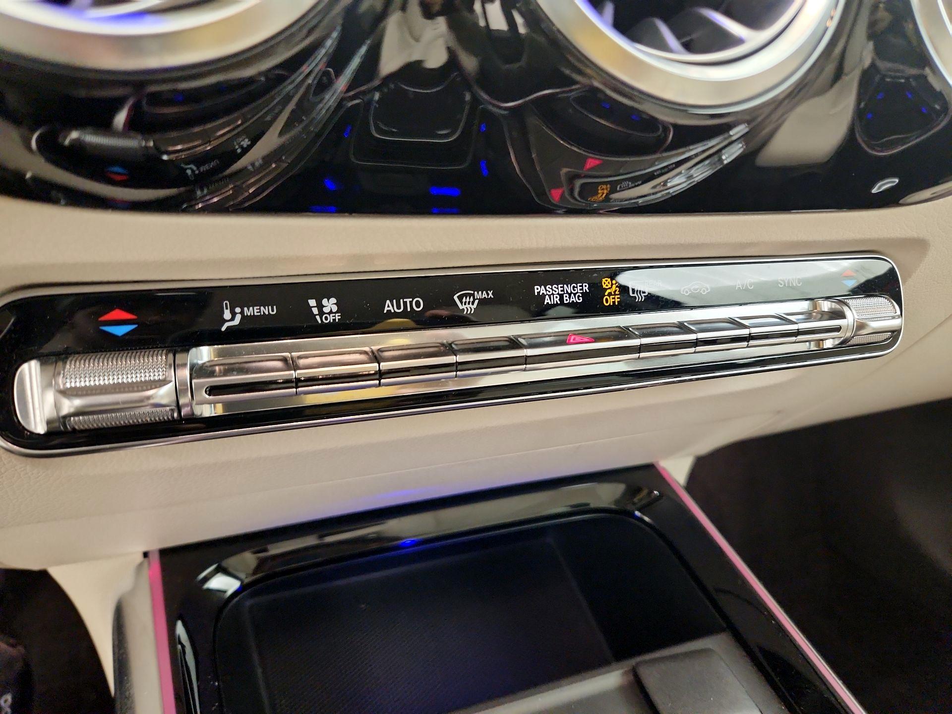 Thumbnail: 2021 Mercedes-Benz GLA - 16