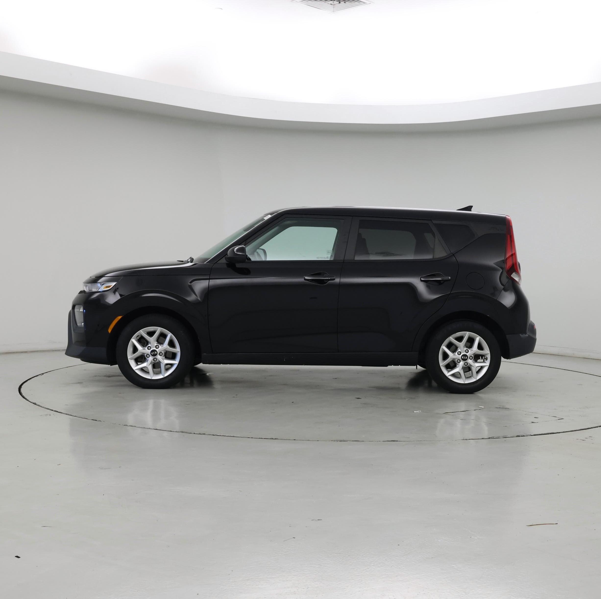 Thumbnail: 2021 Kia Soul - 3