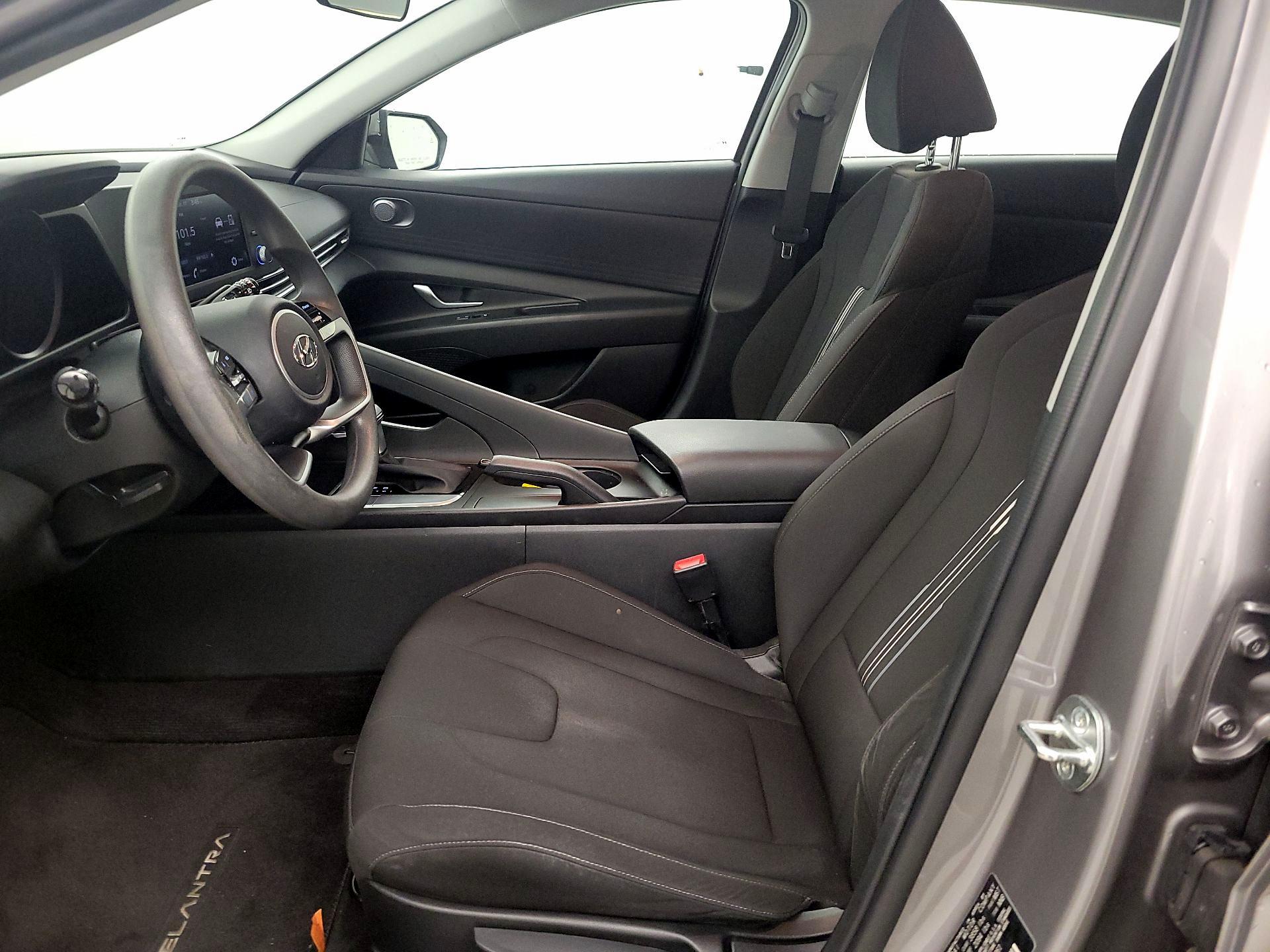 Thumbnail: 2023 Hyundai Elantra - 11