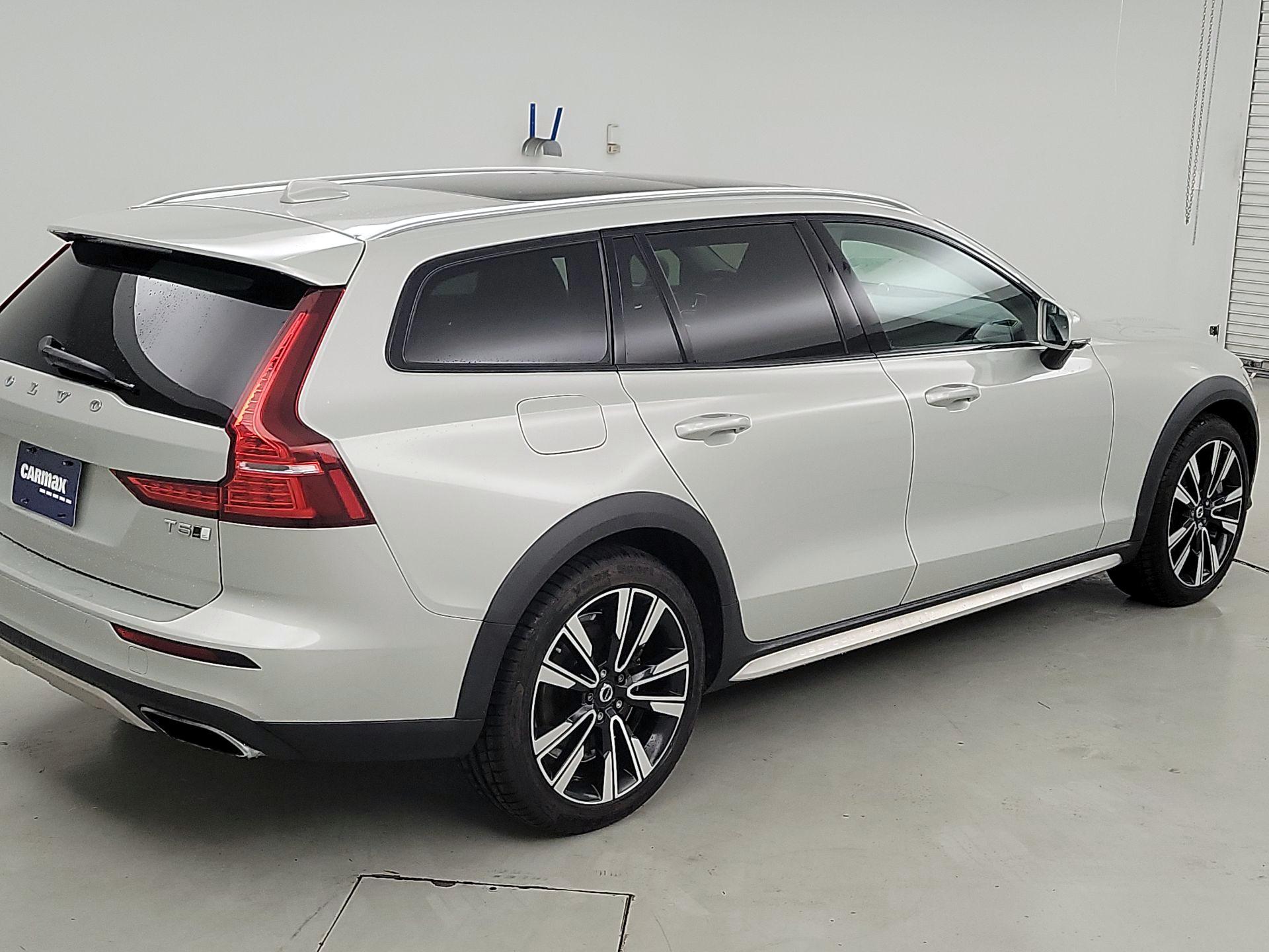 Thumbnail: 2020 Volvo S60 - 5