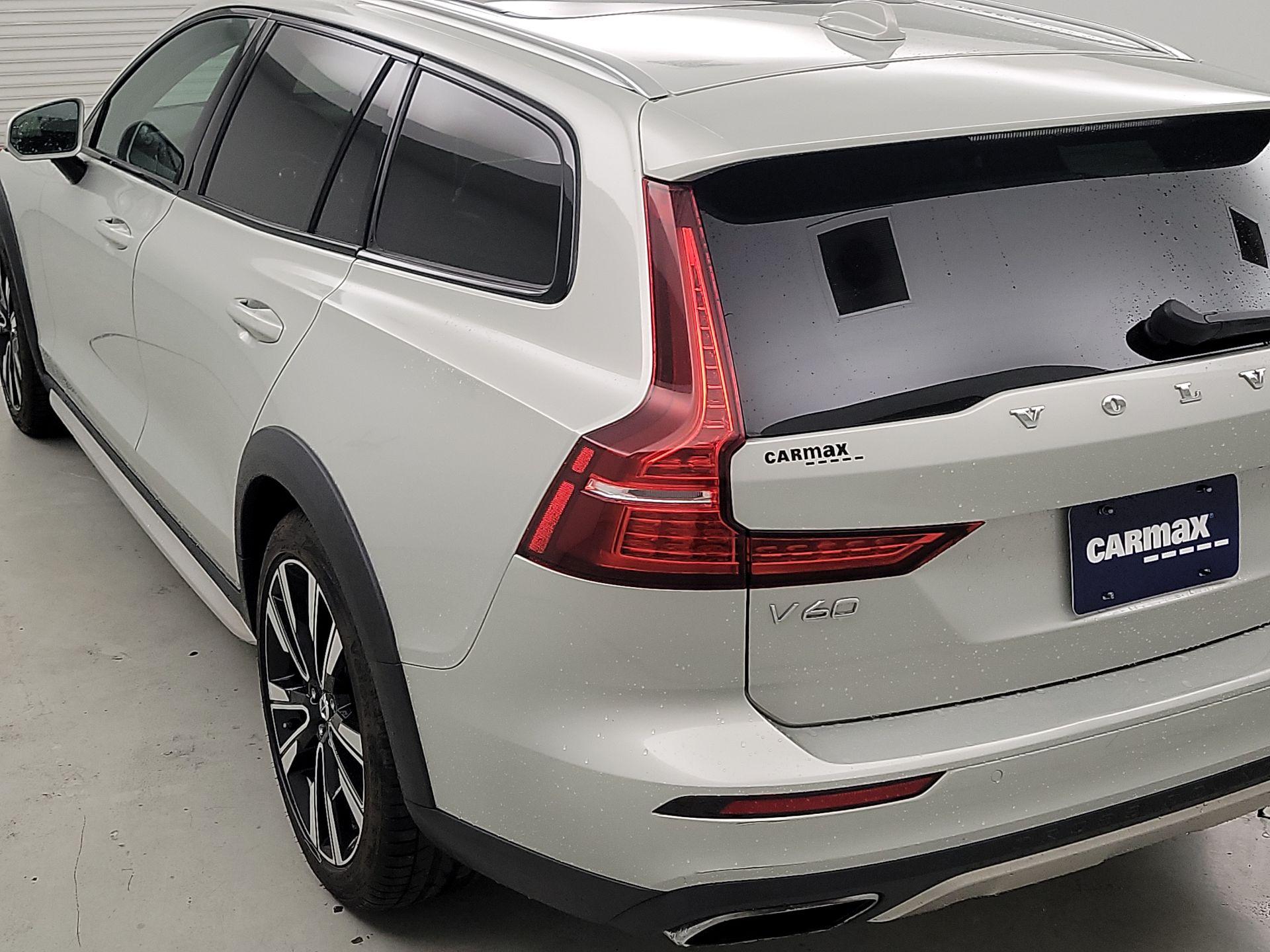 Thumbnail: 2020 Volvo S60 - 7