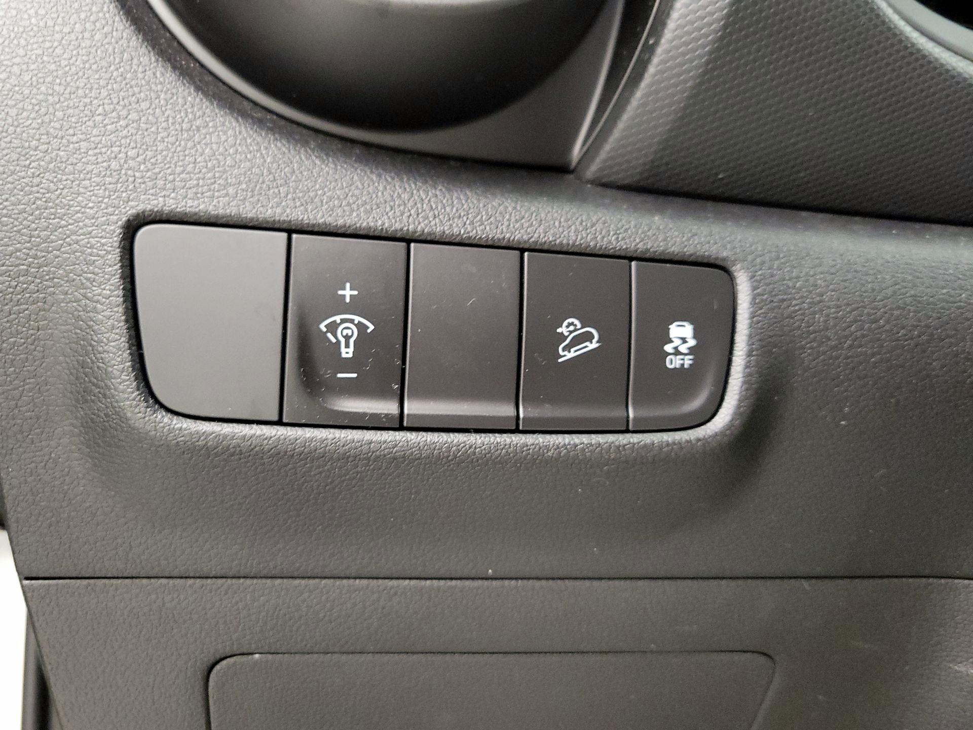 Thumbnail: 2023 Hyundai Kona - 13