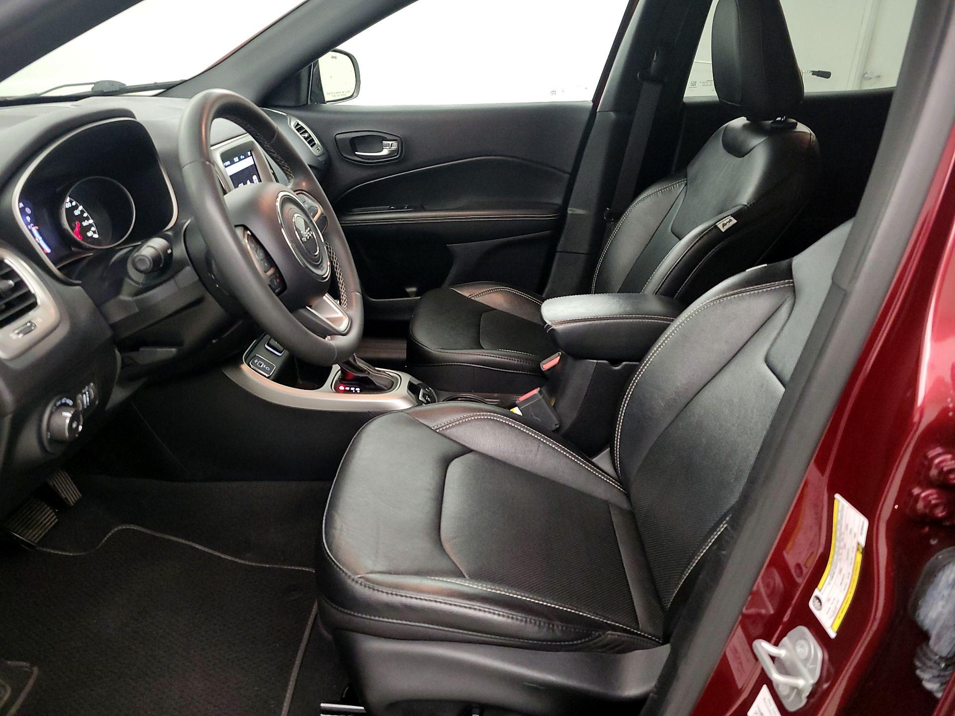 Thumbnail: 2021 Jeep Compass - 9