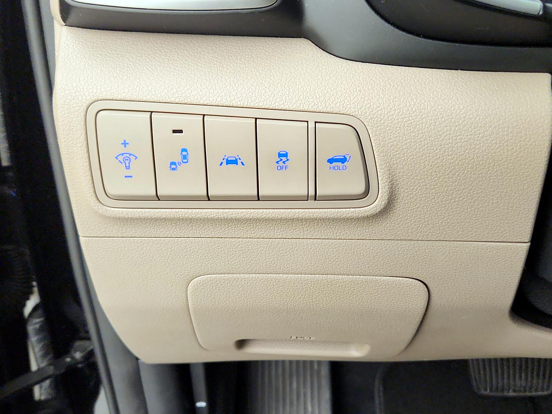 Thumbnail: 2021 Hyundai Tucson - 13