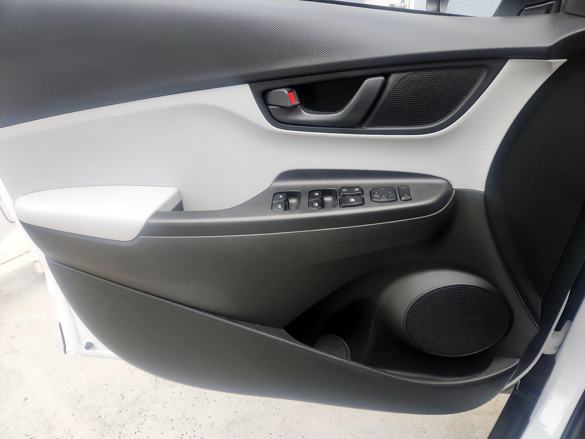 Thumbnail: 2023 Hyundai Kona - 12