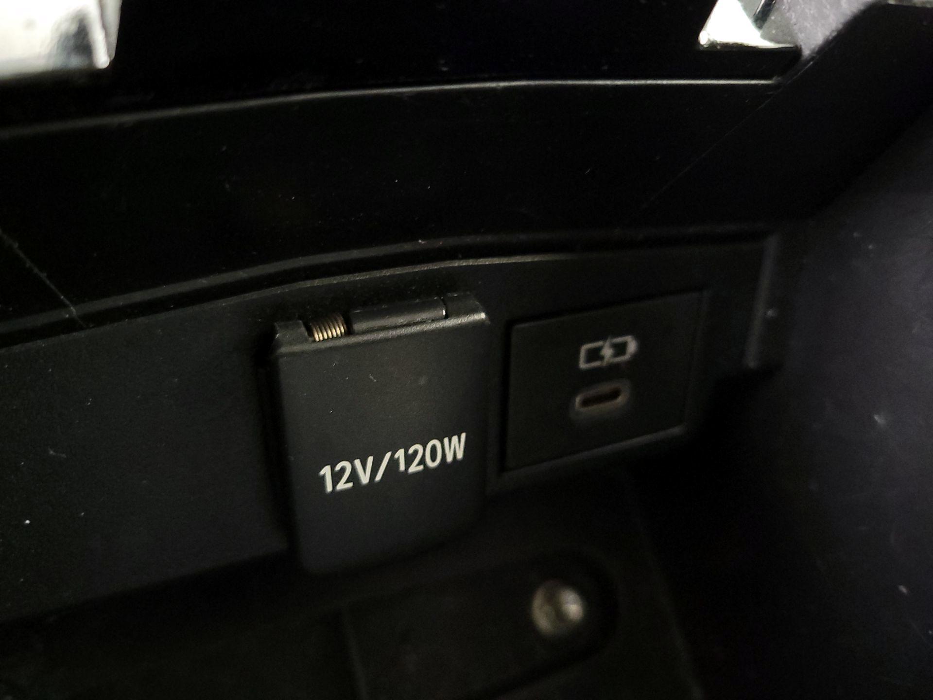 Thumbnail: 2022 Toyota Corolla - 18