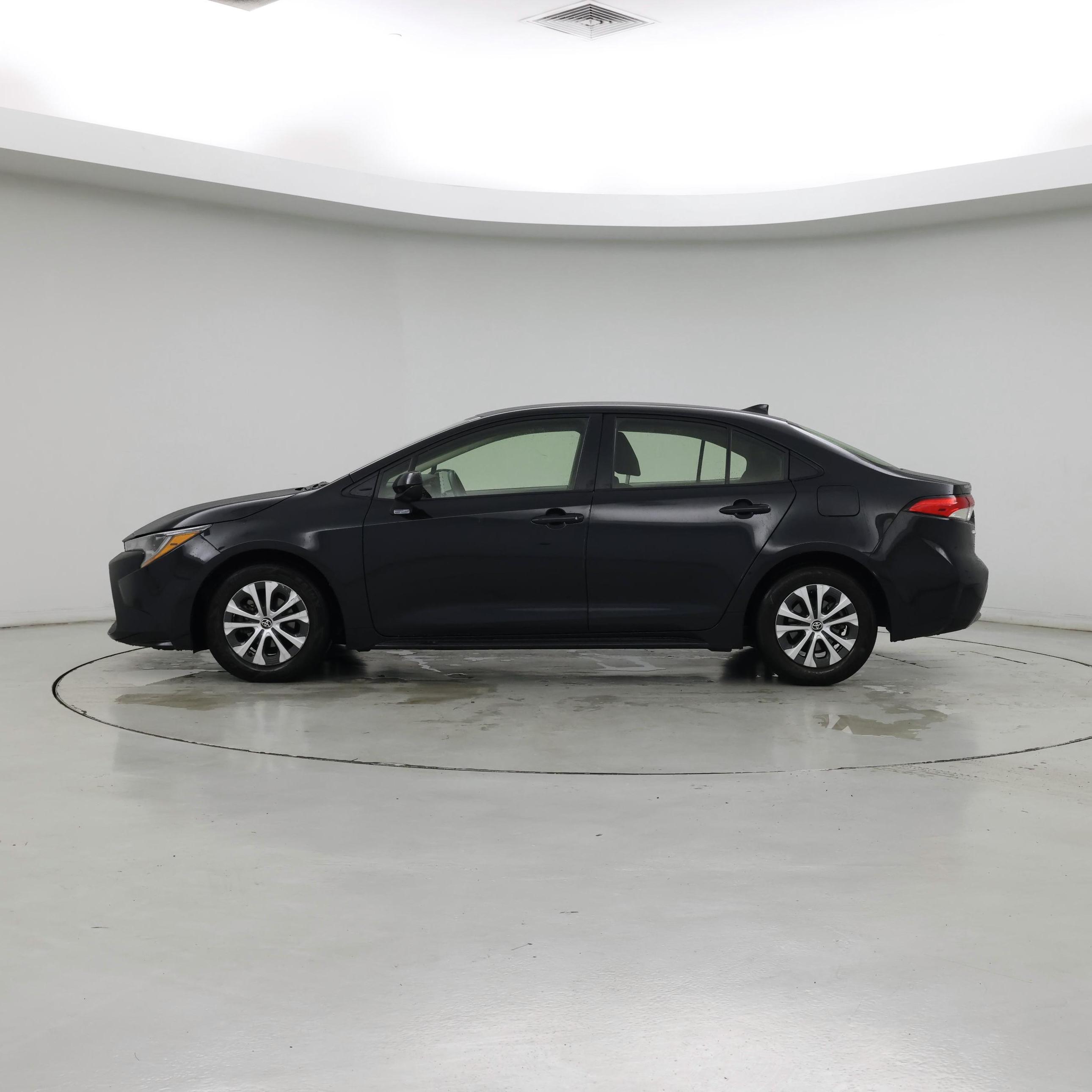 Thumbnail: 2022 Toyota Corolla - 3