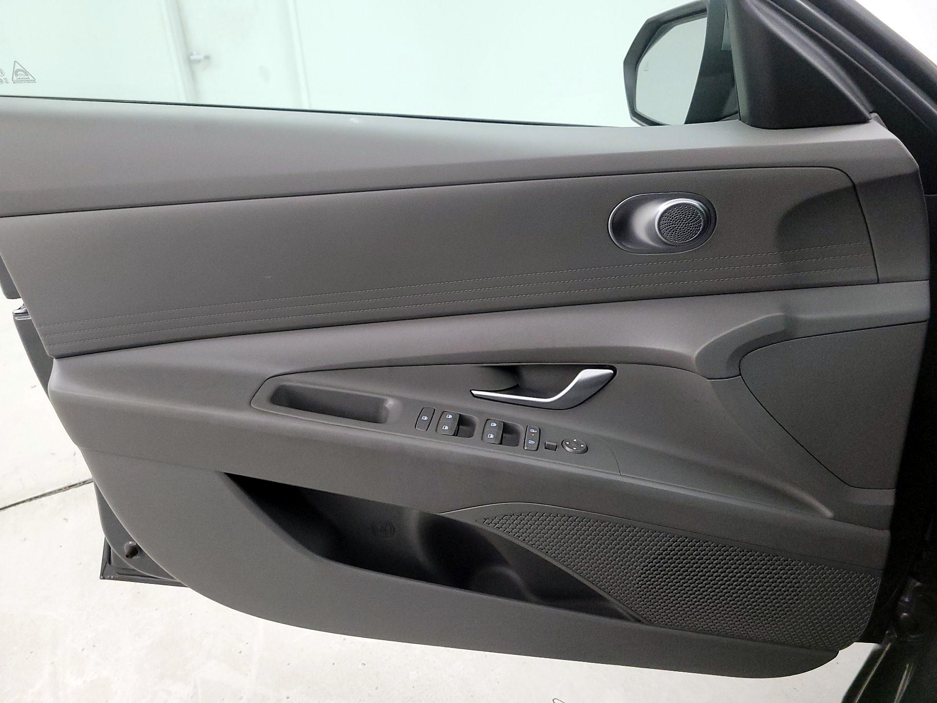 Thumbnail: 2024 Hyundai Elantra - 12