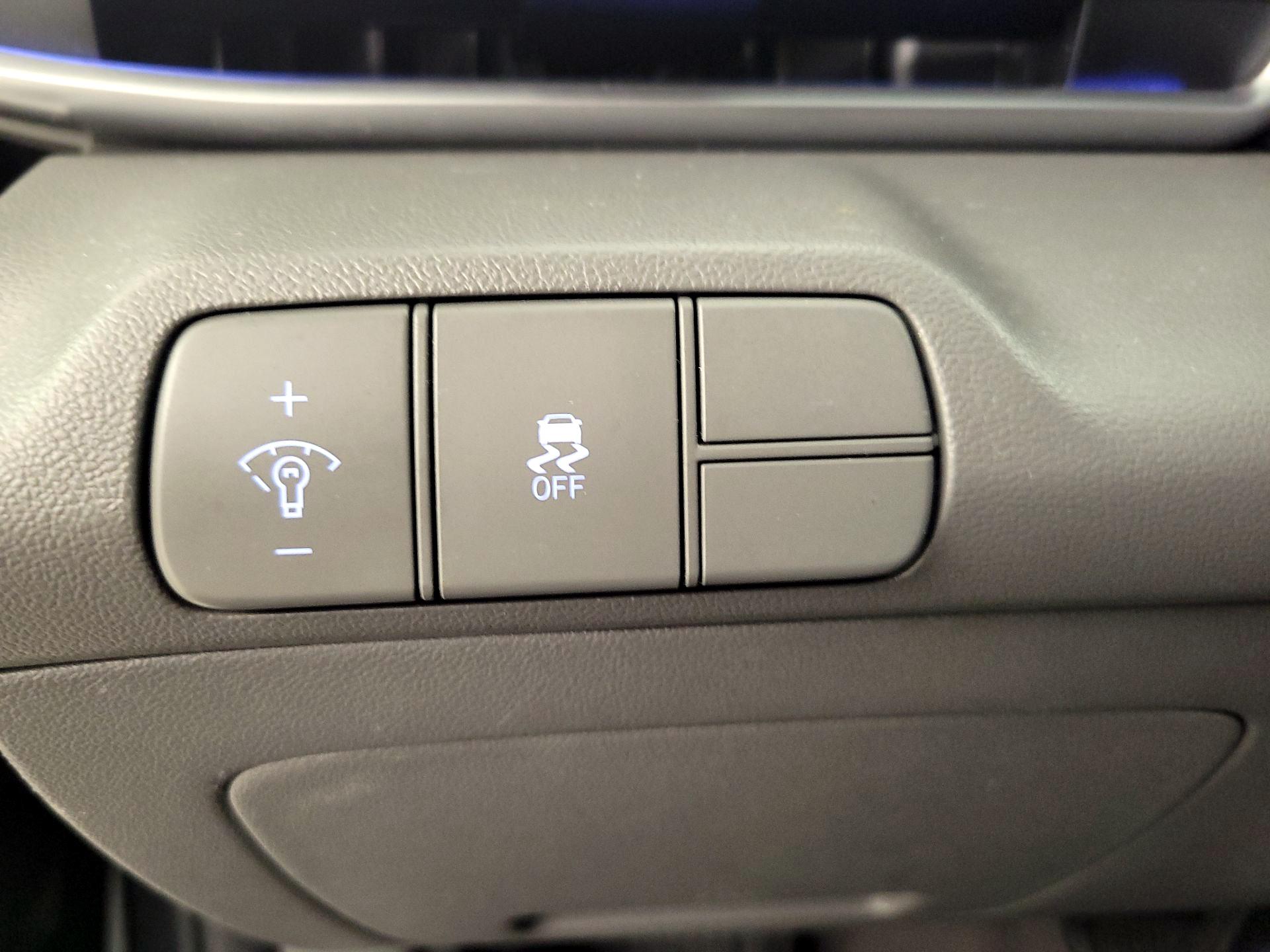 Thumbnail: 2024 Hyundai Elantra - 13