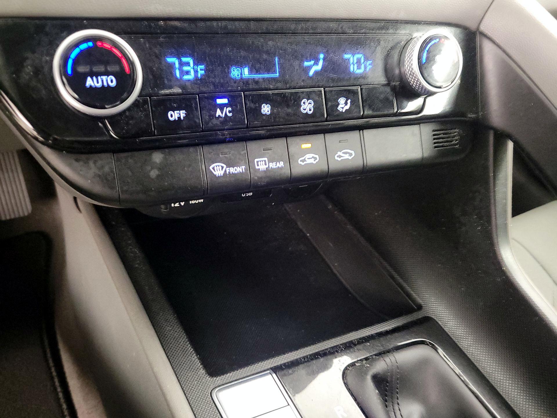 Thumbnail: 2024 Hyundai Elantra - 17