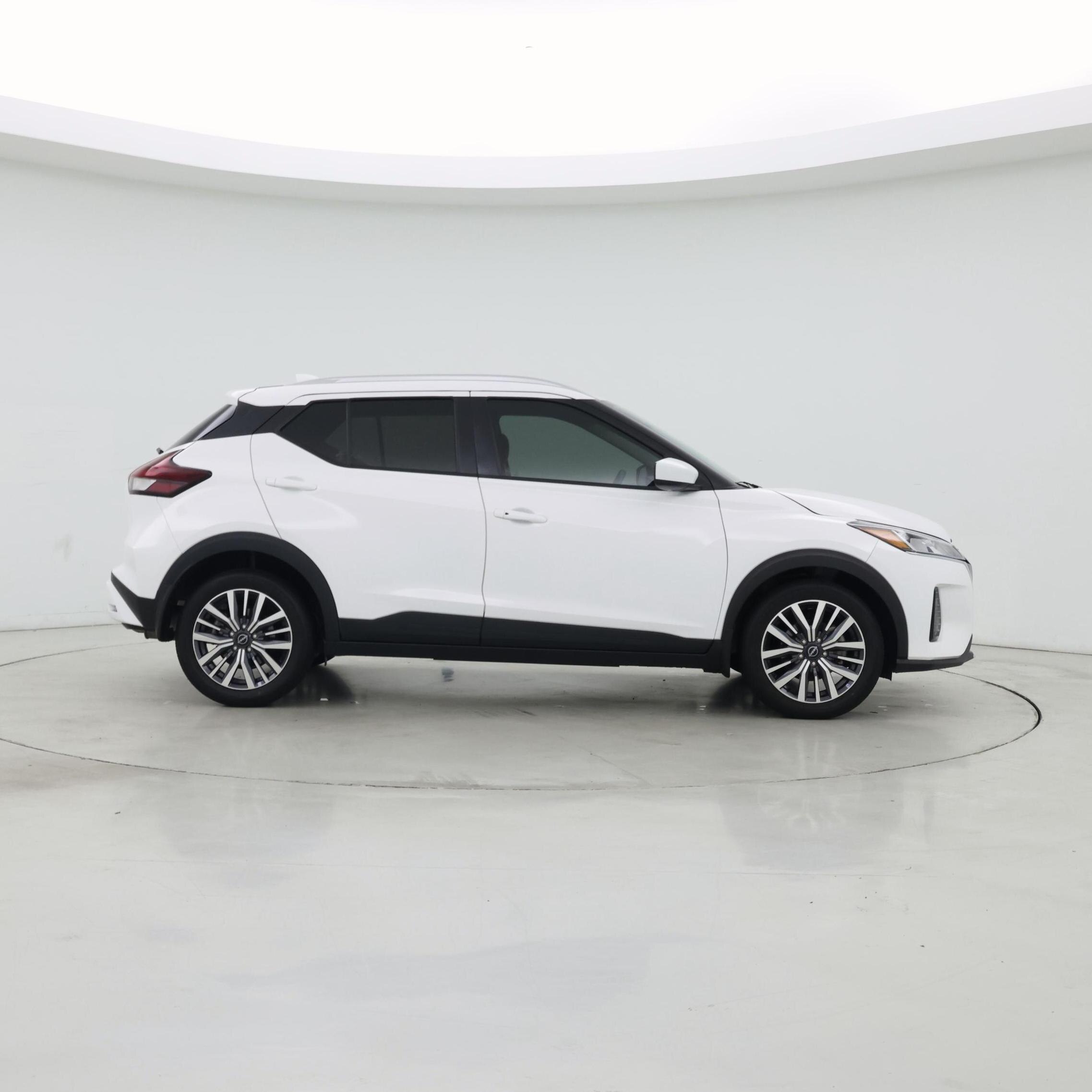 Thumbnail: 2023 Nissan Kicks - 7